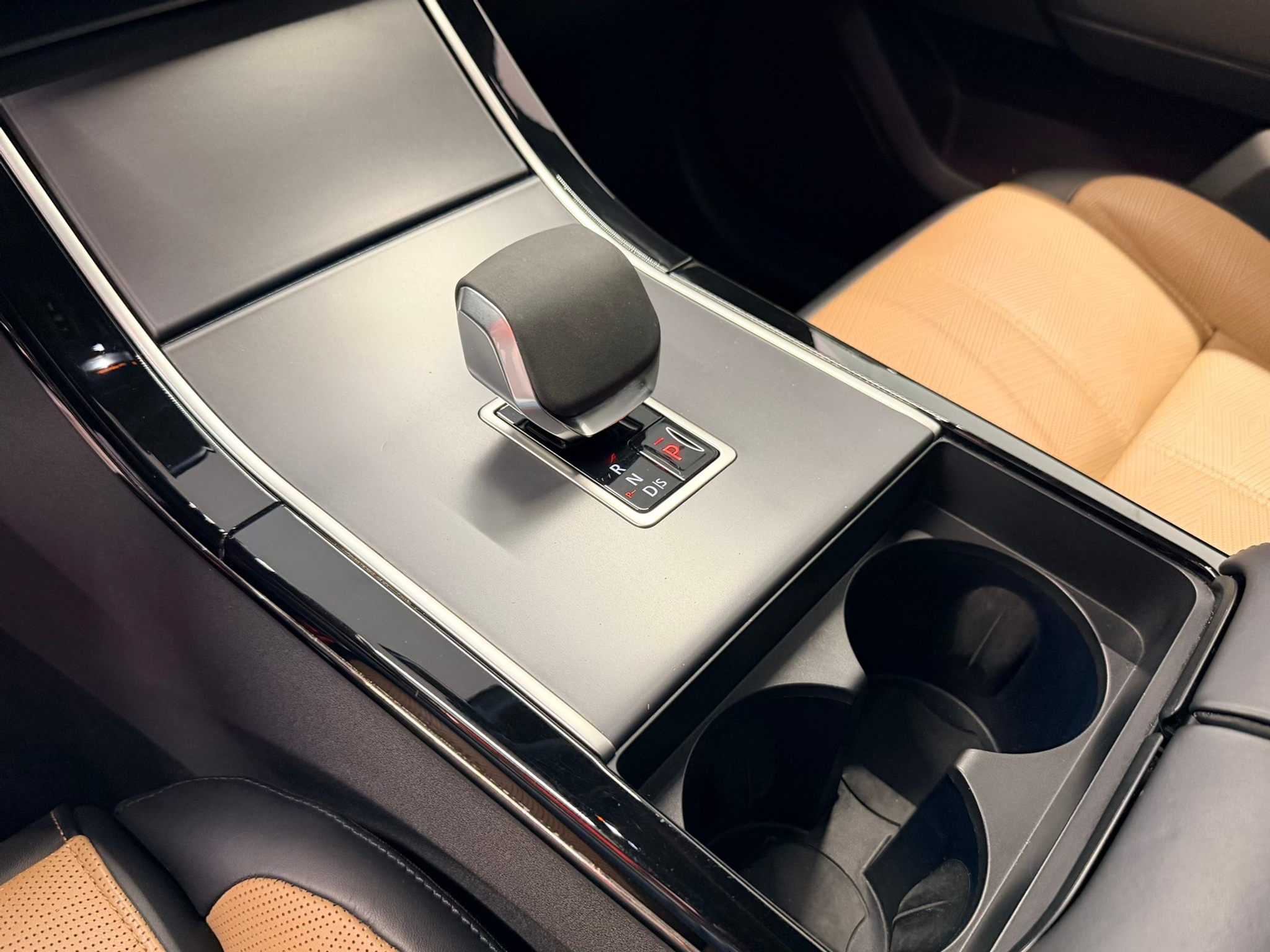 listing desktop thumbnail image 24