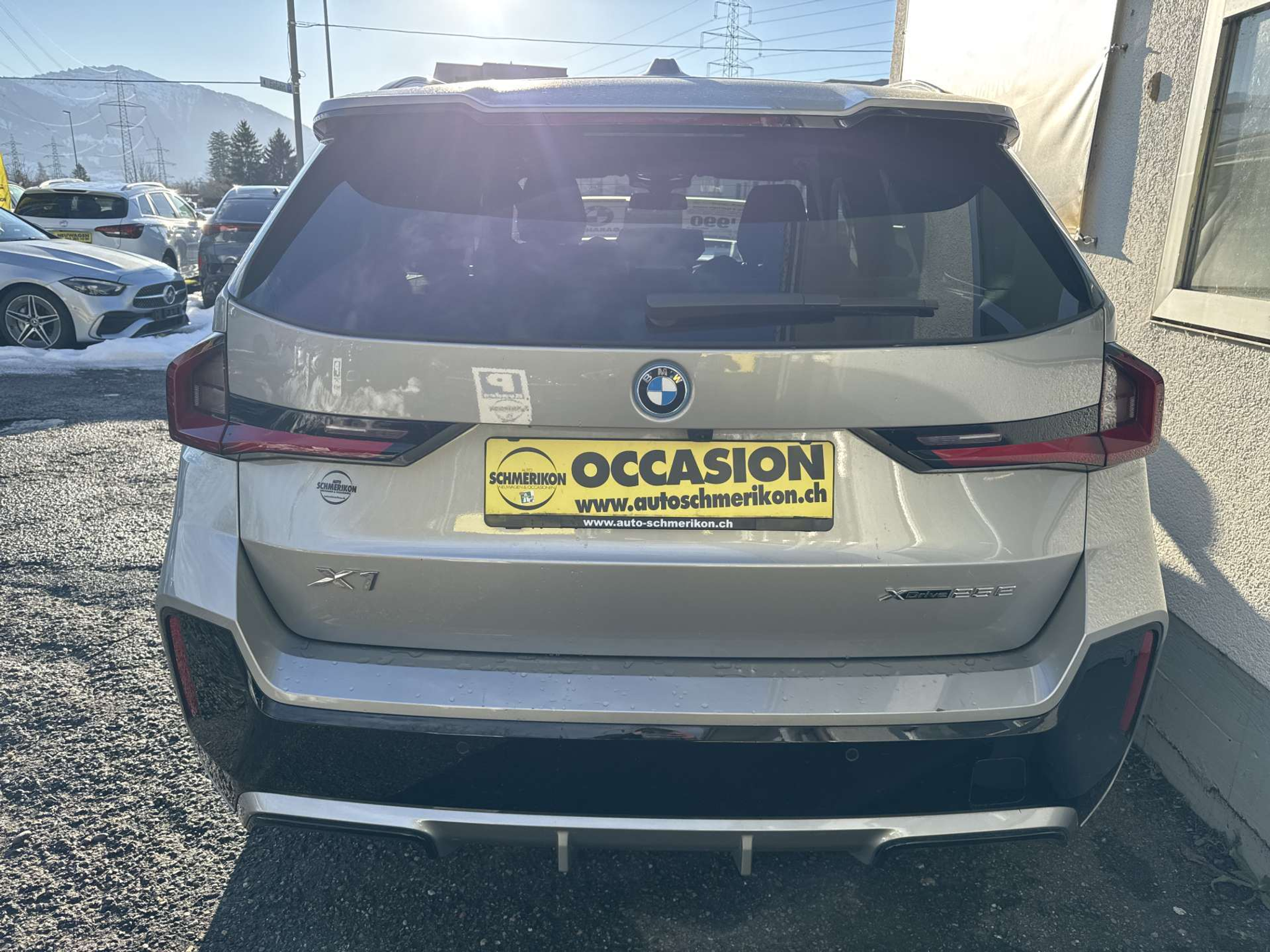 listing desktop thumbnail image 3