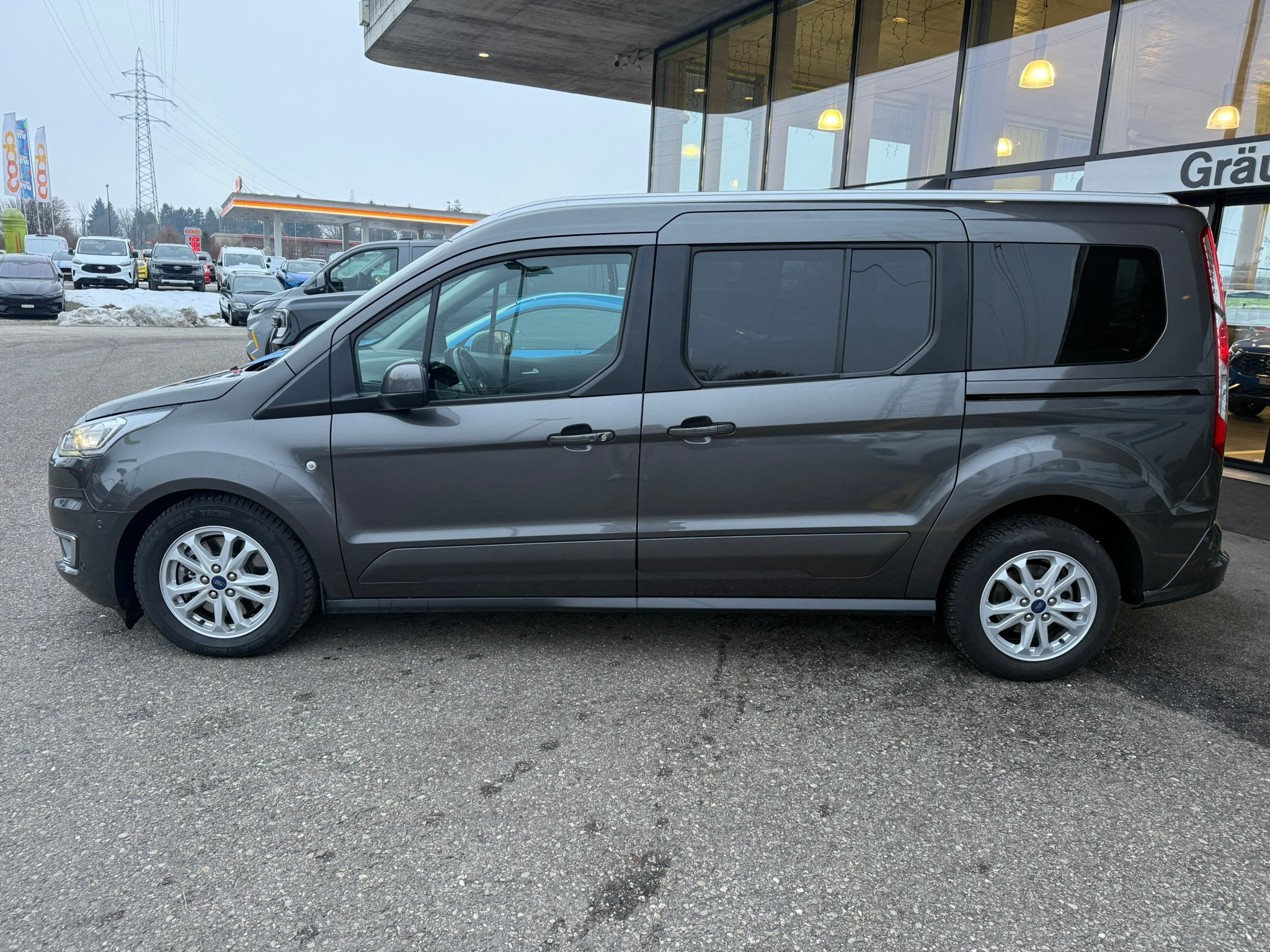 listing desktop thumbnail image 3