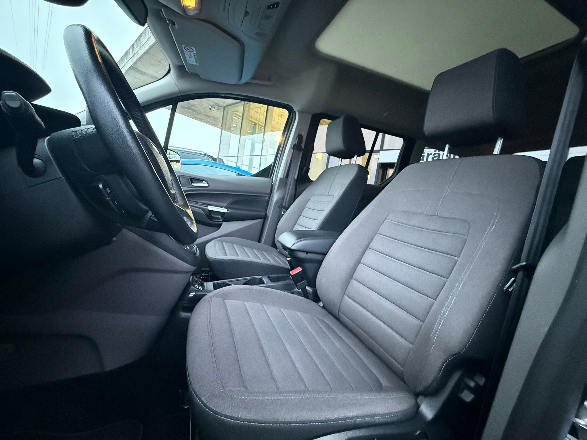 listing desktop thumbnail image 6