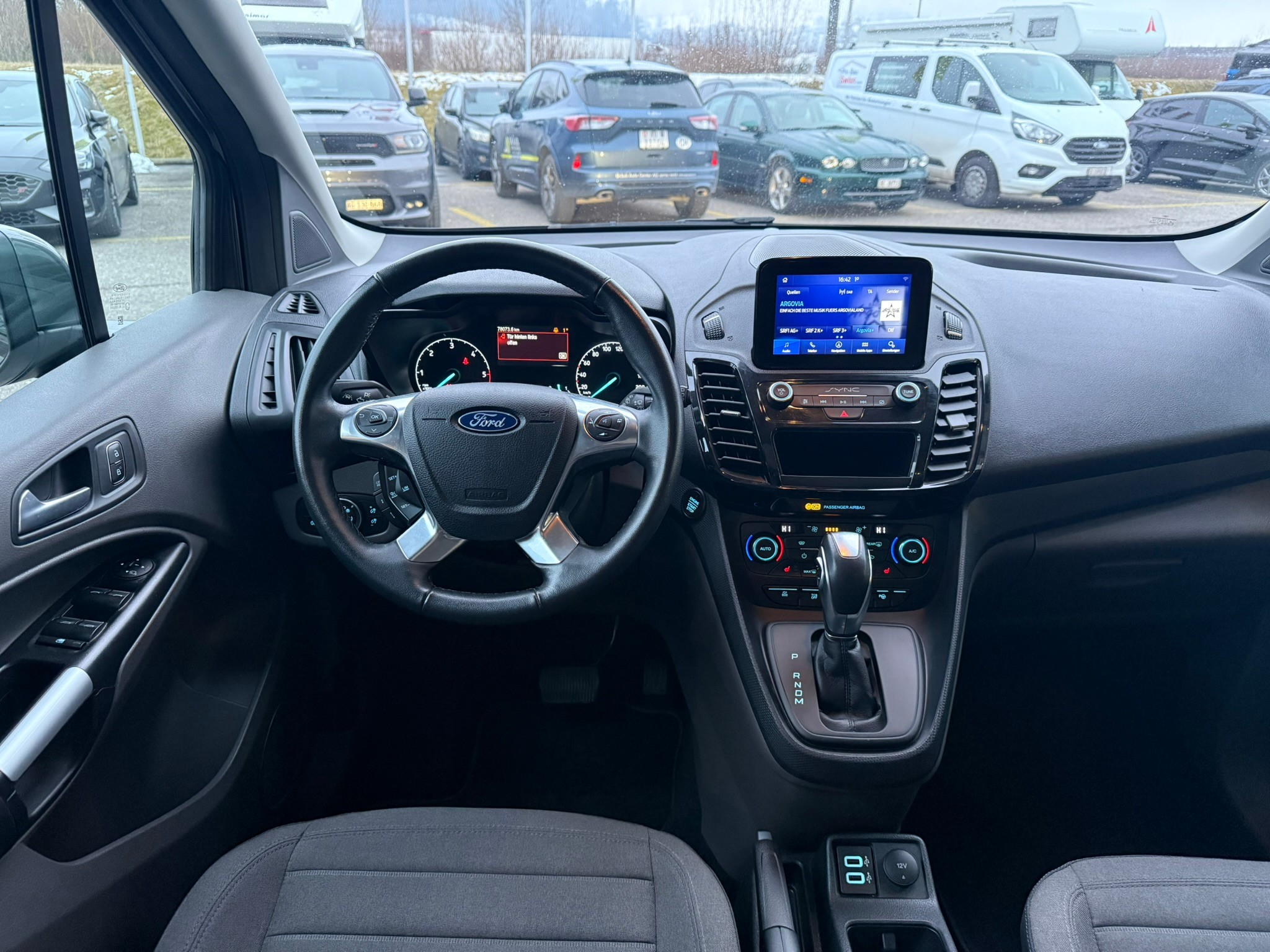 listing desktop thumbnail image 9