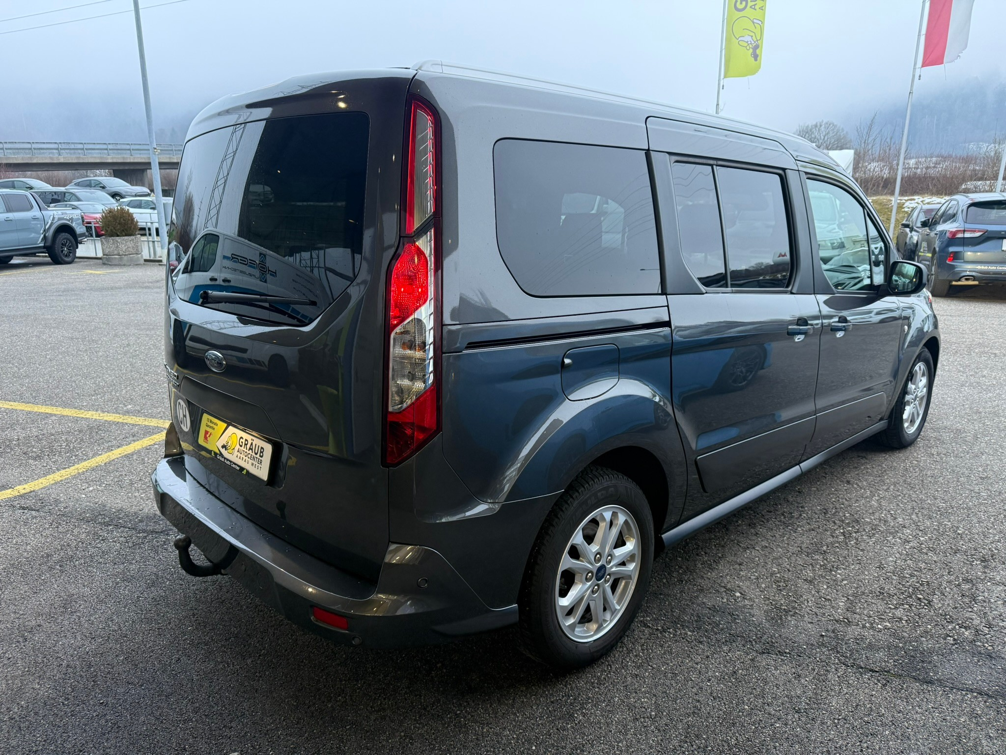 listing desktop thumbnail image 5