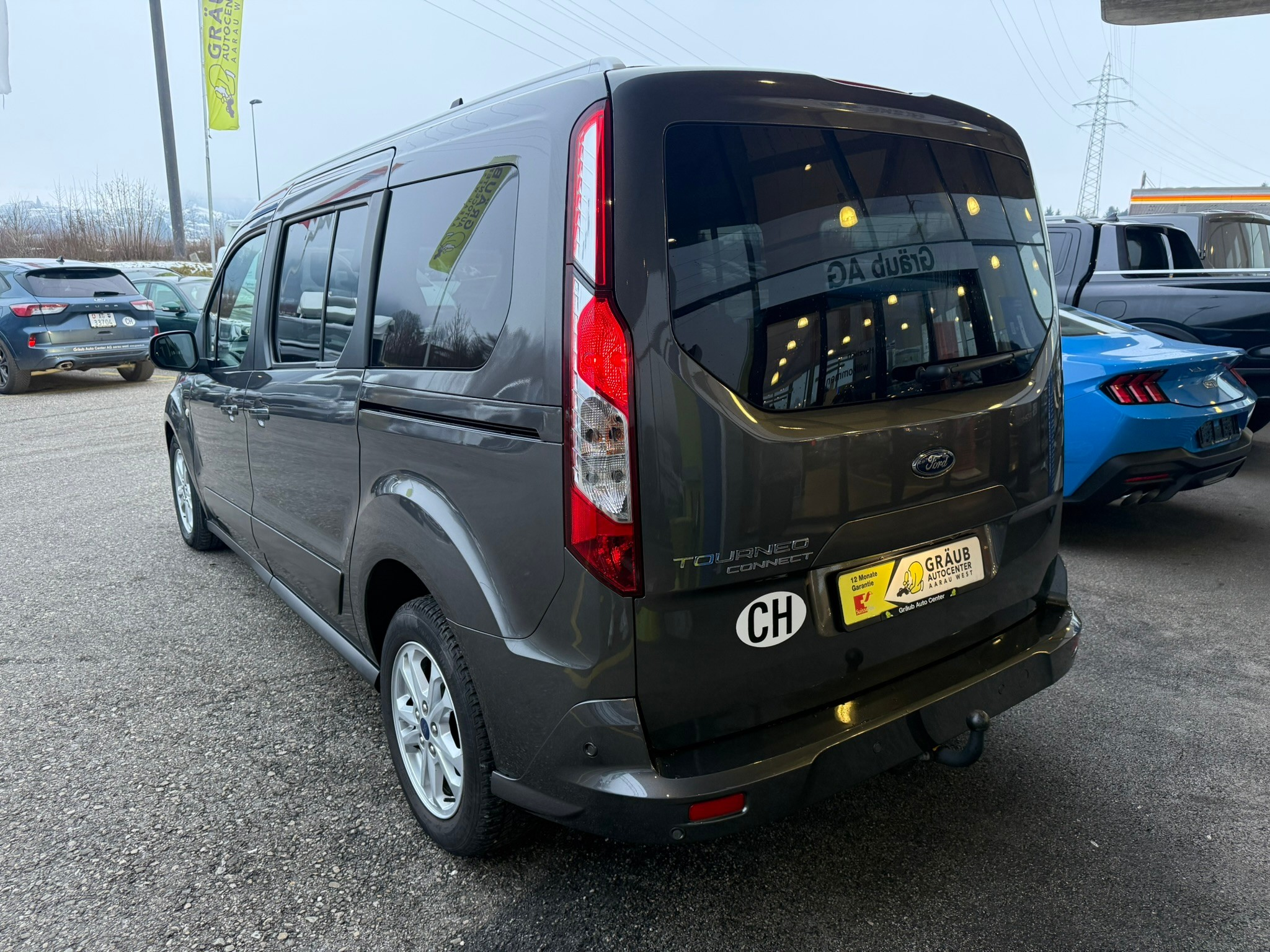 listing desktop thumbnail image 4