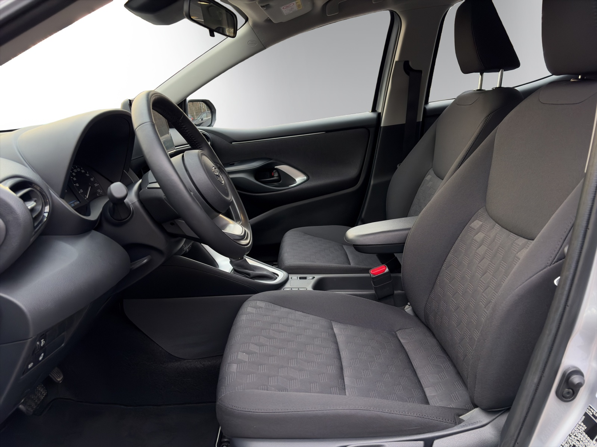 listing desktop thumbnail image 7