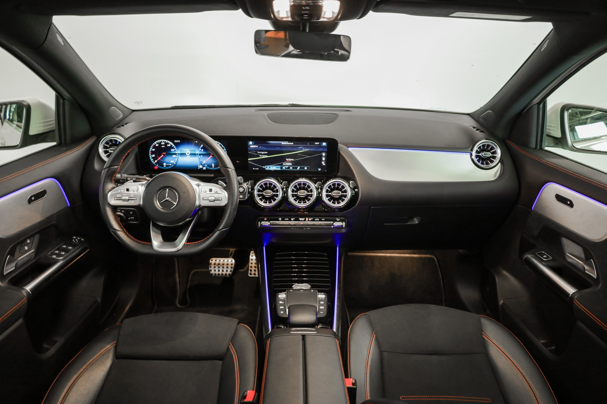 listing desktop thumbnail image 9