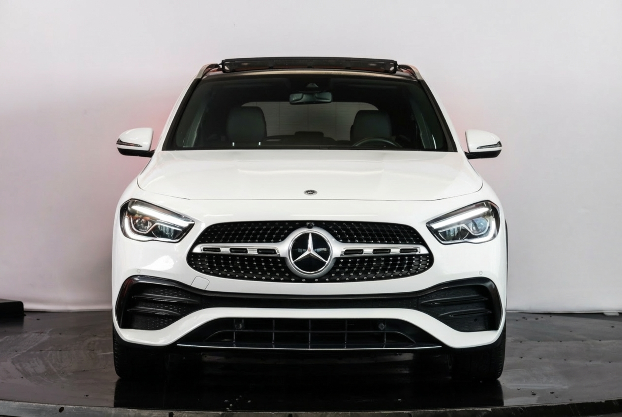 listing desktop thumbnail image 1