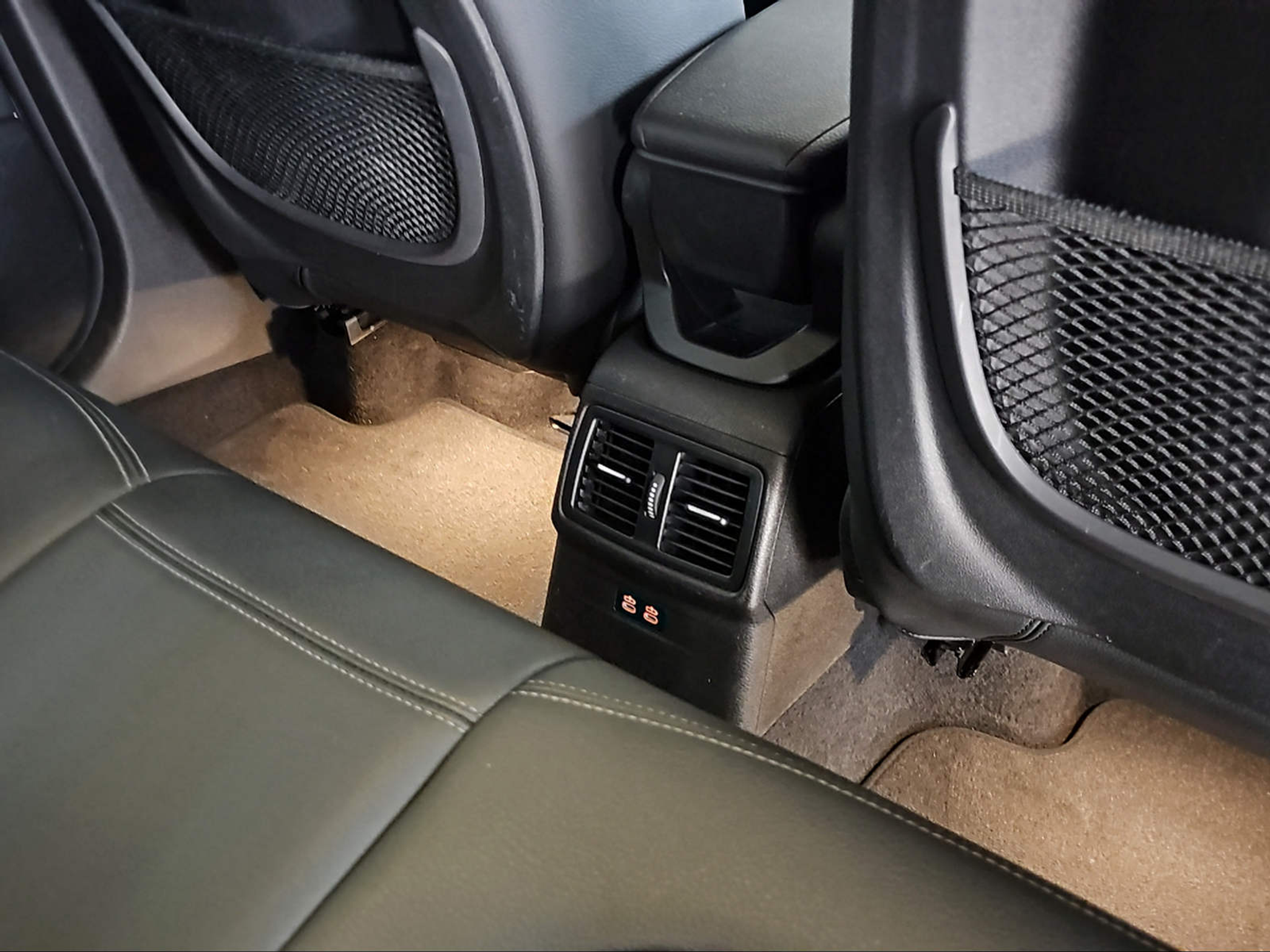 listing desktop thumbnail image 18