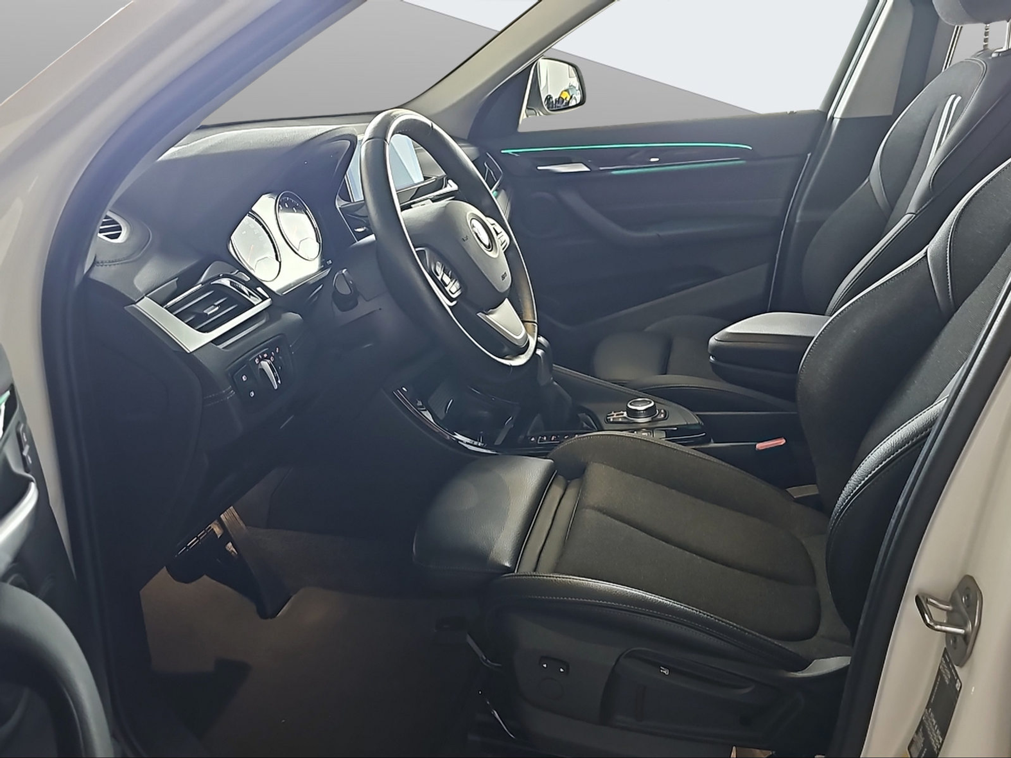 listing desktop thumbnail image 15