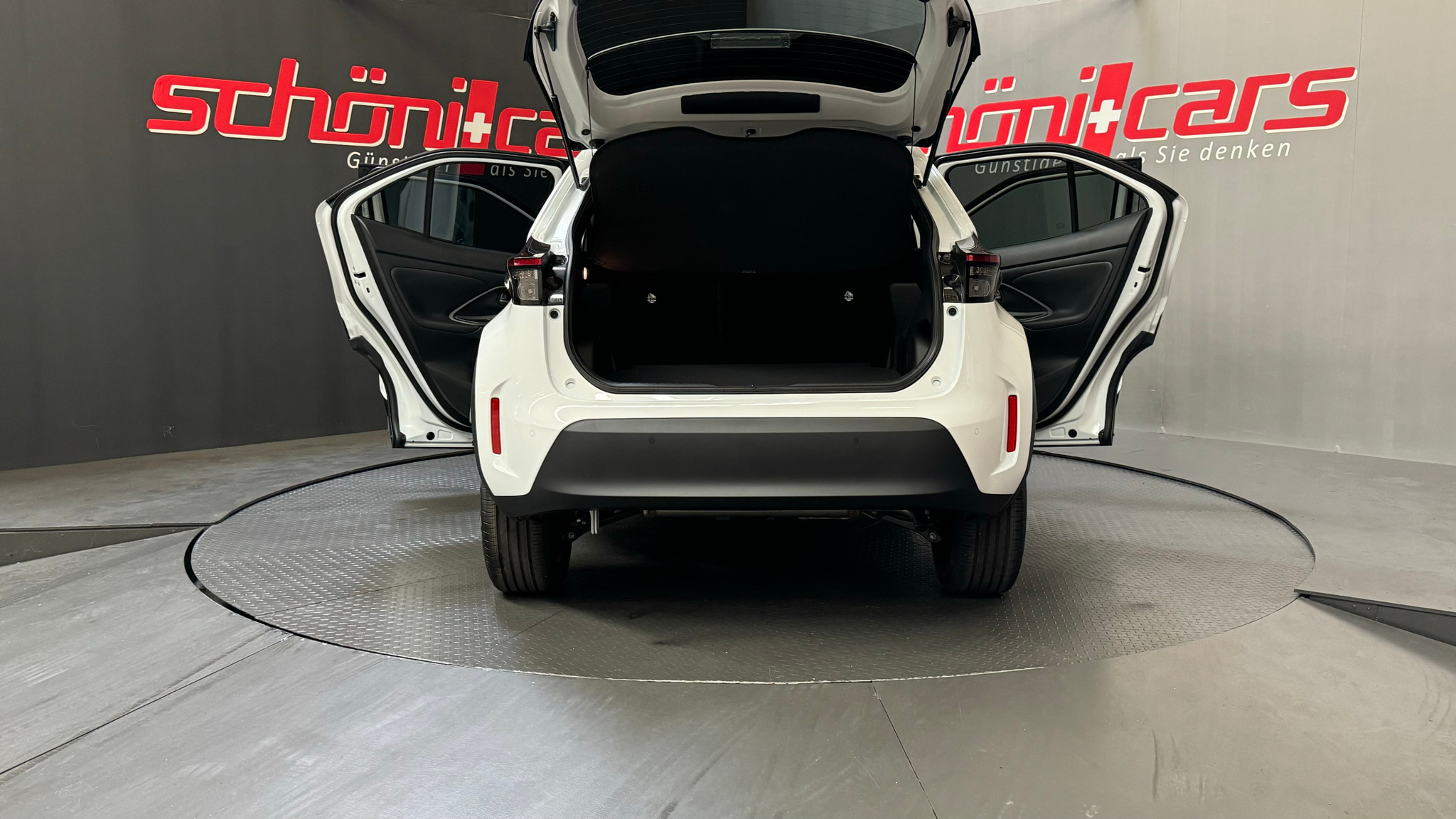 listing desktop thumbnail image 4