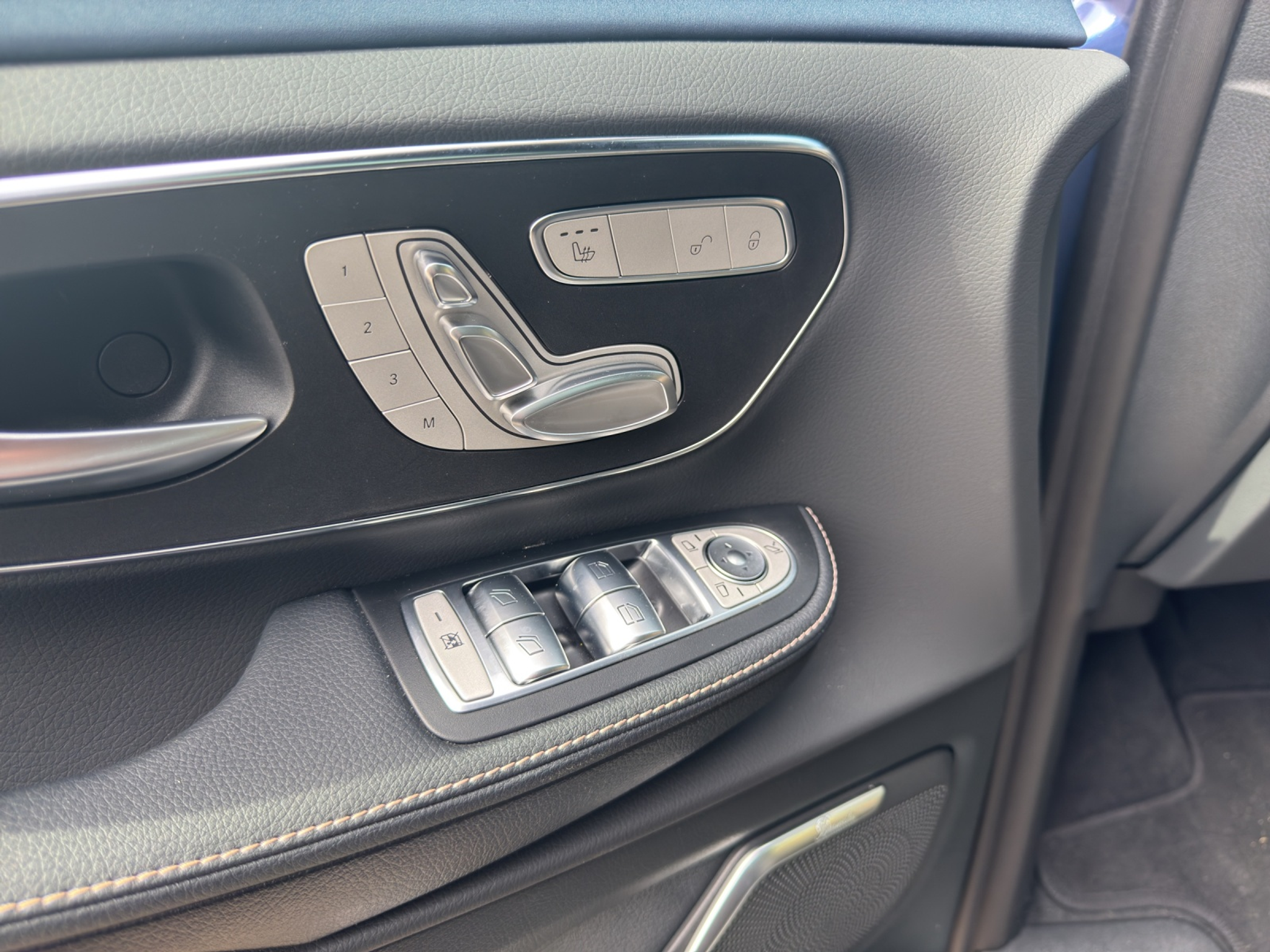 listing desktop thumbnail image 13