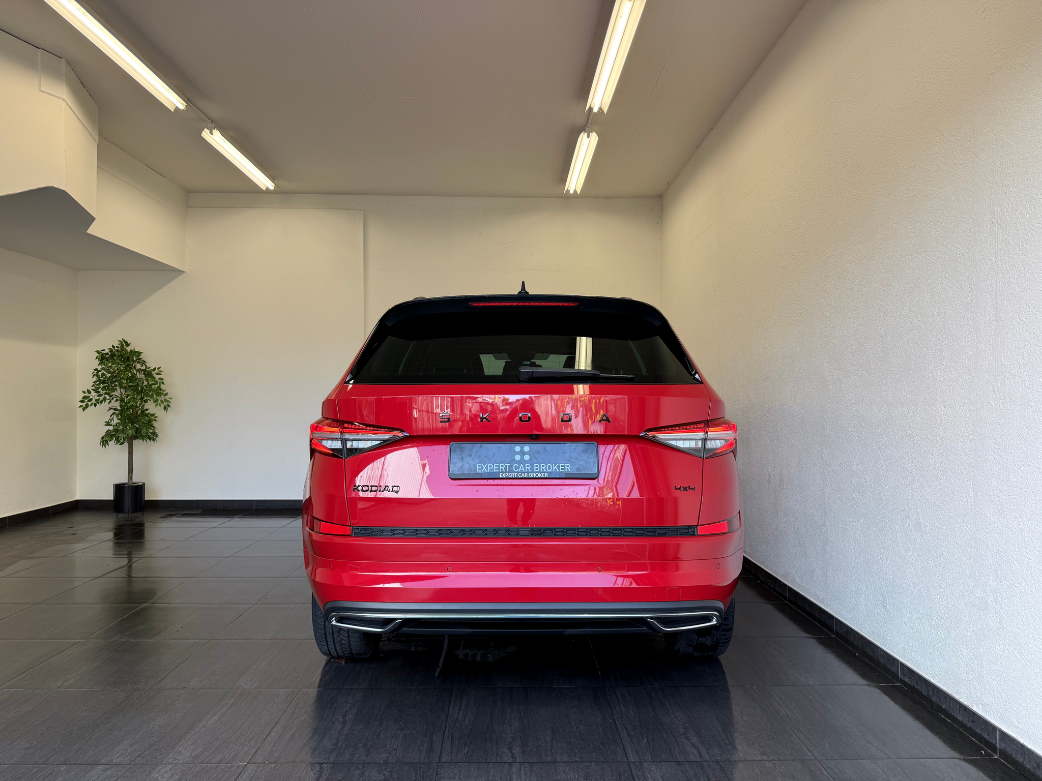 listing desktop thumbnail image 10