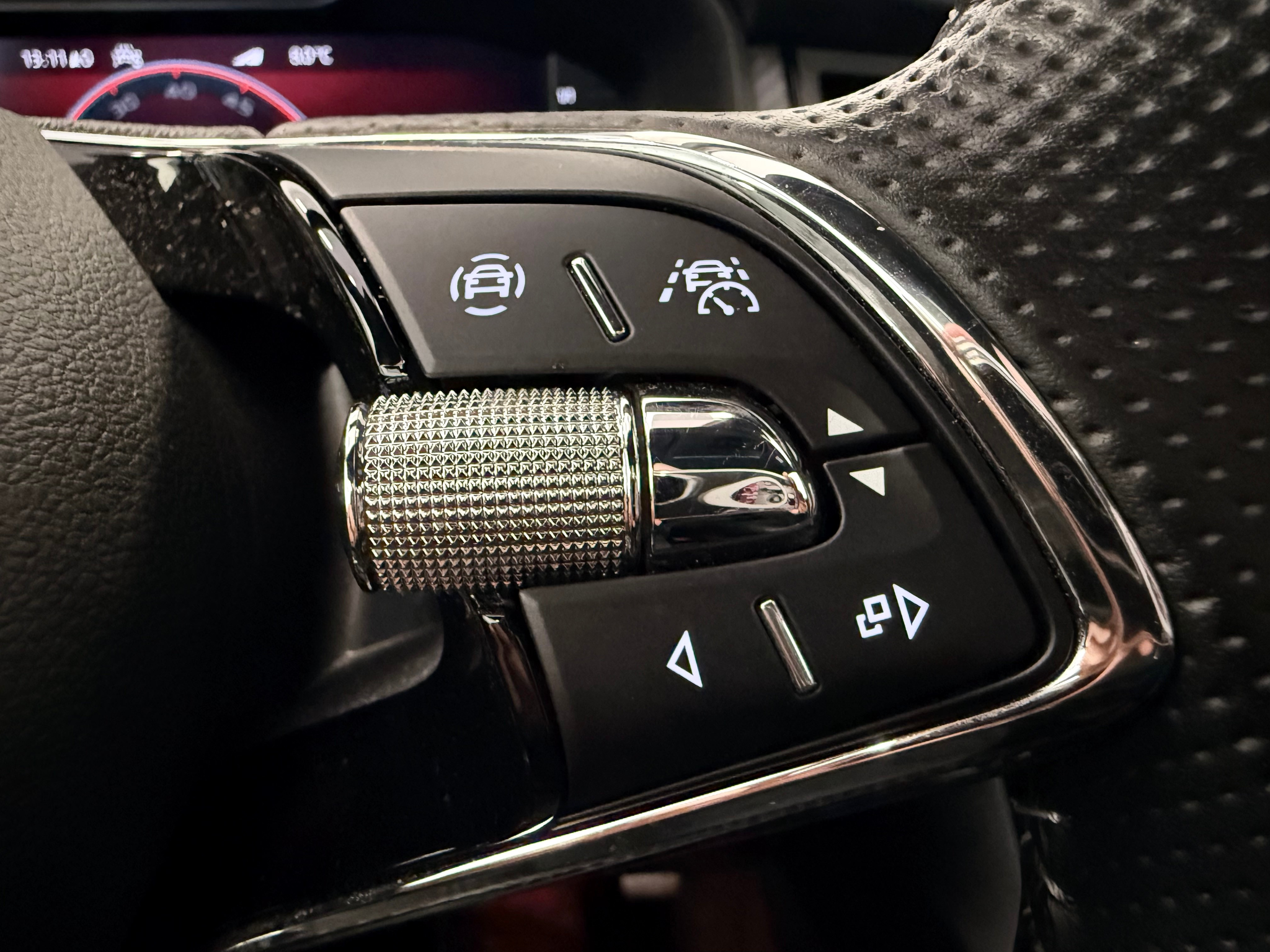 listing desktop thumbnail image 18