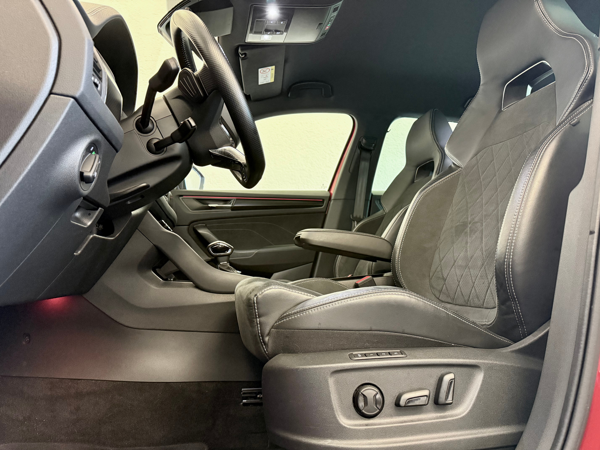 listing desktop thumbnail image 13