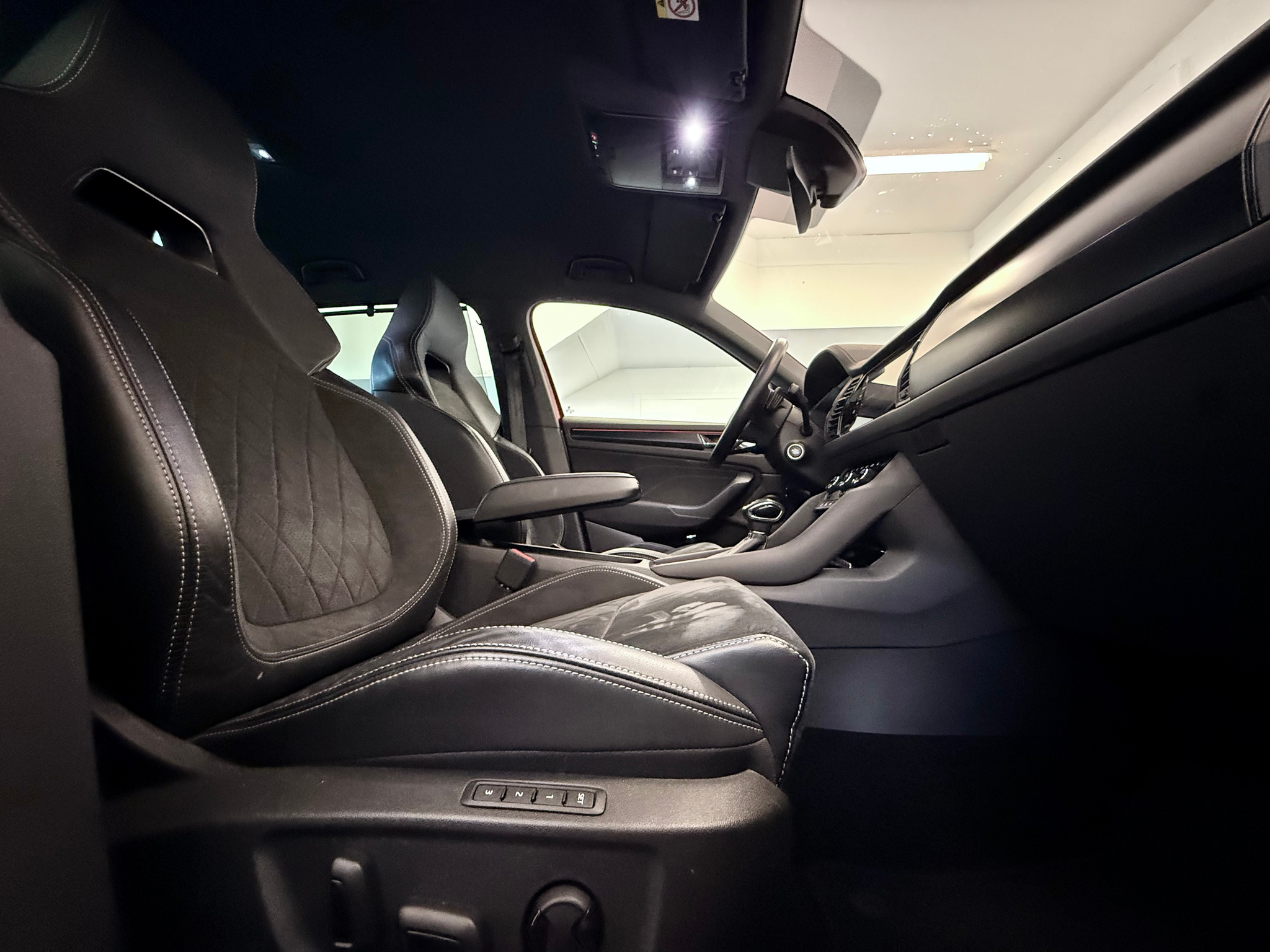 listing desktop thumbnail image 23