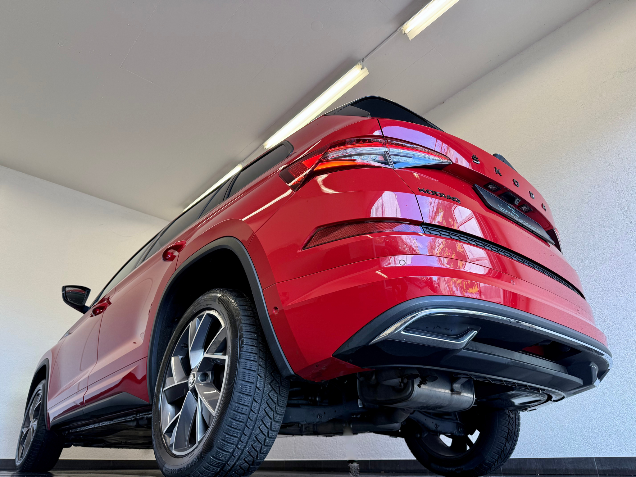 listing desktop thumbnail image 9