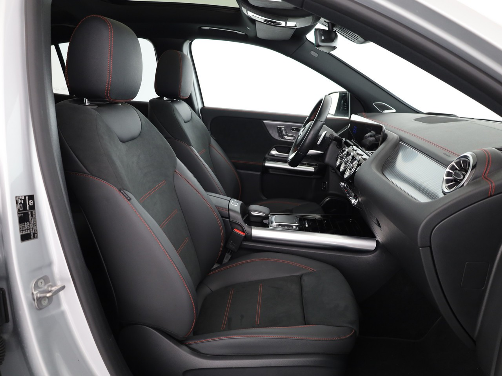 listing desktop thumbnail image 10