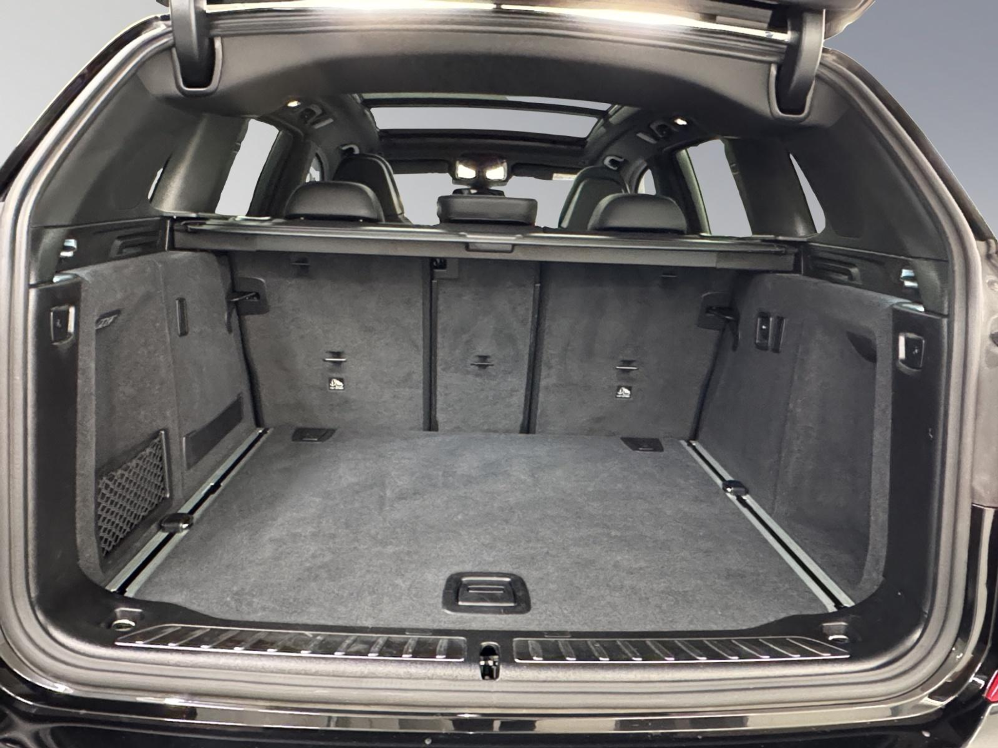 listing desktop thumbnail image 9