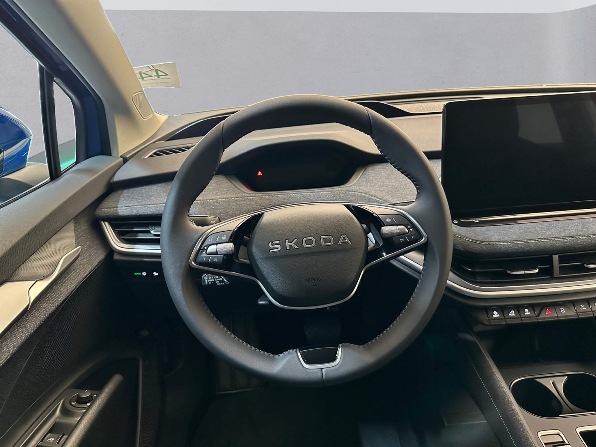 listing desktop thumbnail image 11