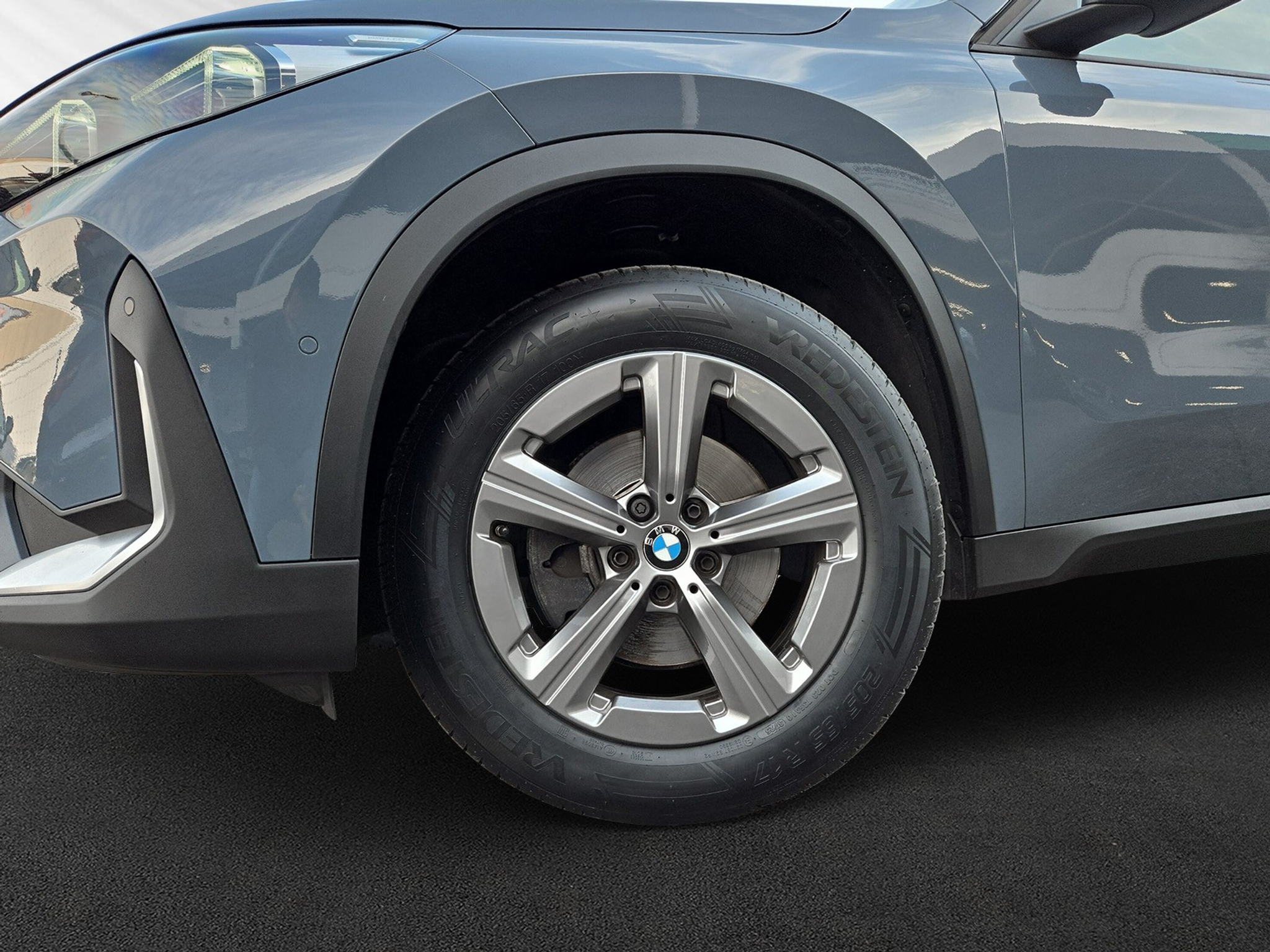 listing desktop thumbnail image 8