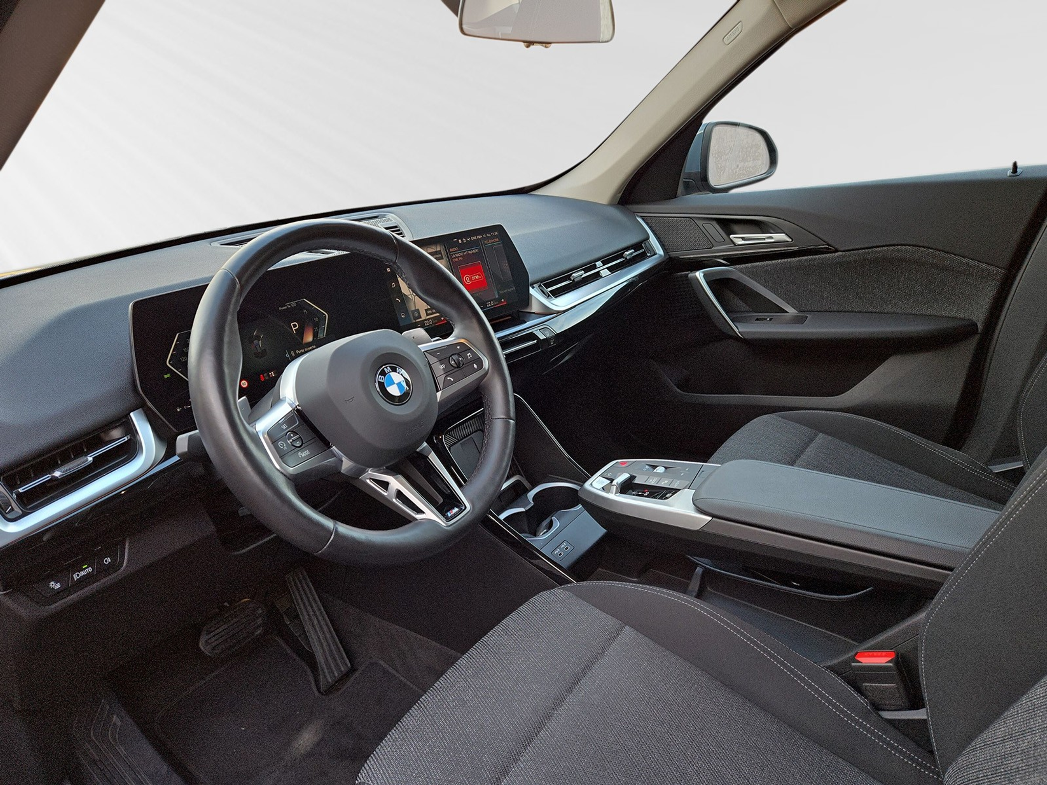 listing desktop thumbnail image 3