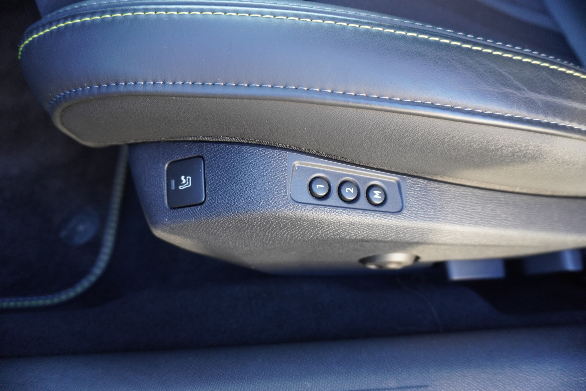 listing desktop thumbnail image 12