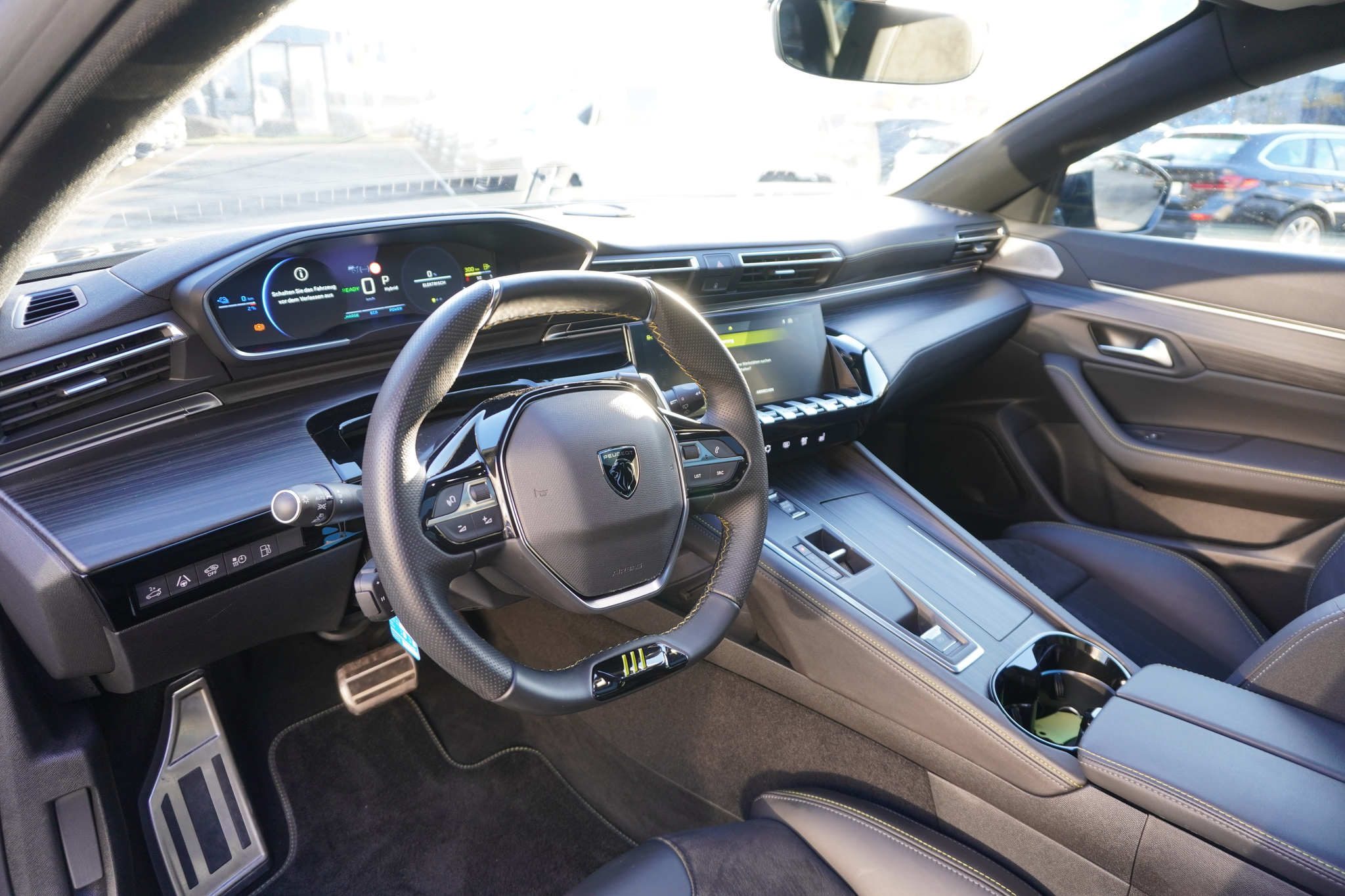 listing desktop thumbnail image 11