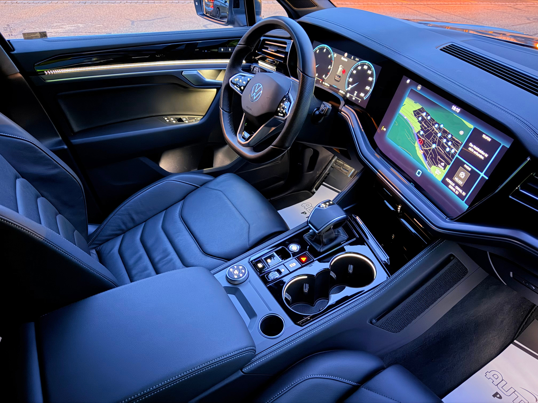 listing desktop thumbnail image 28