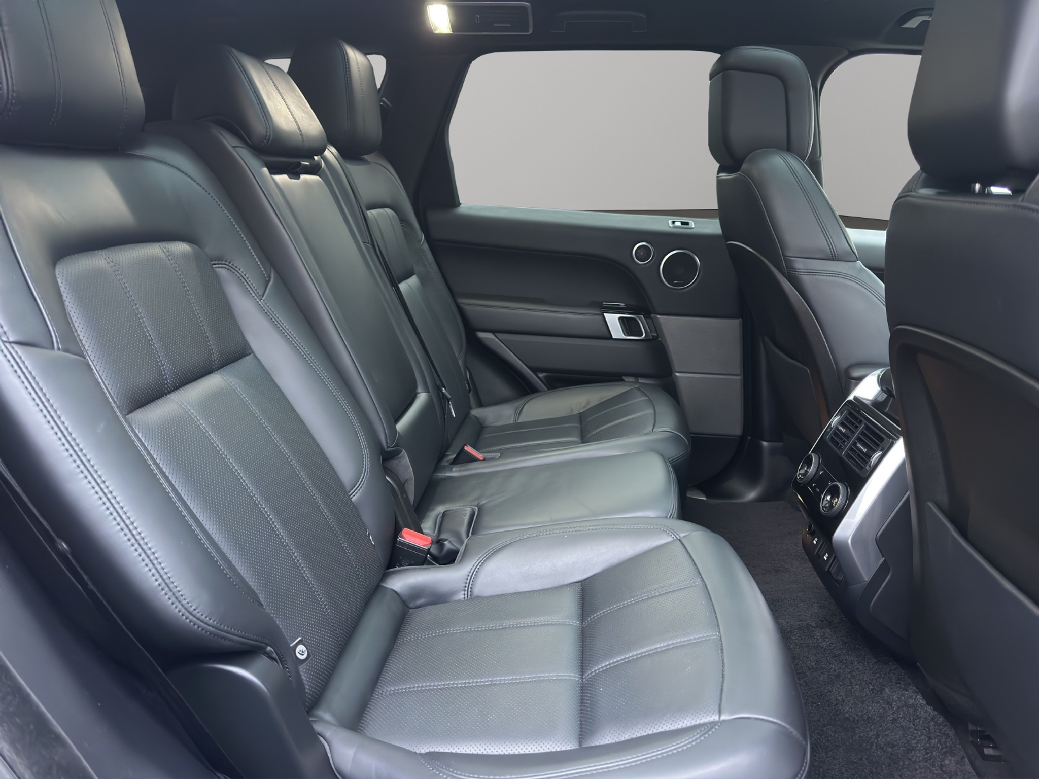 listing desktop thumbnail image 14