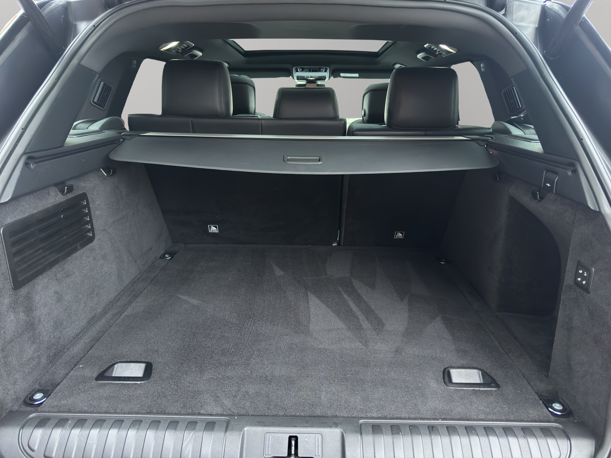 listing desktop thumbnail image 15