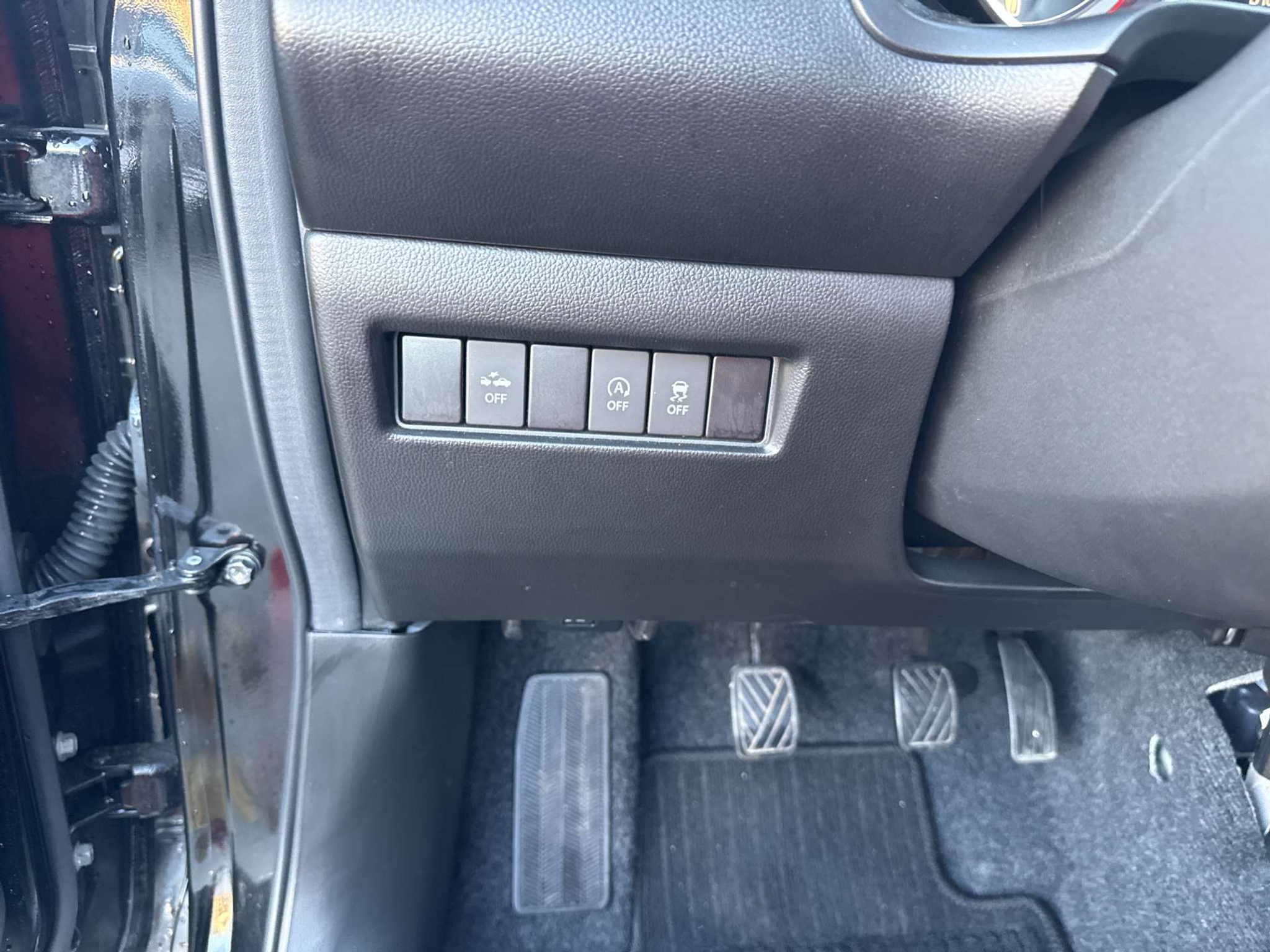 listing desktop thumbnail image 9