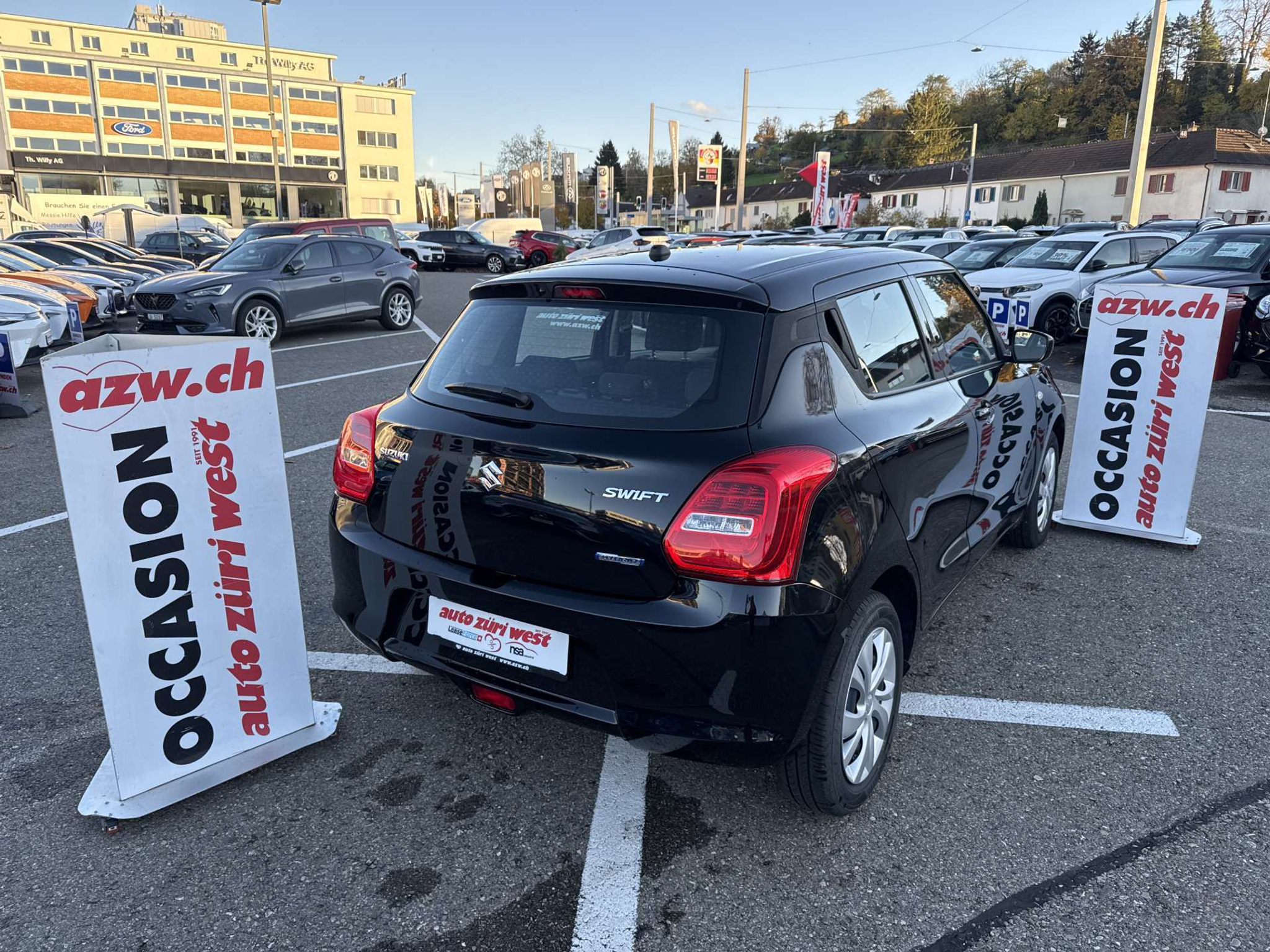 listing desktop thumbnail image 2