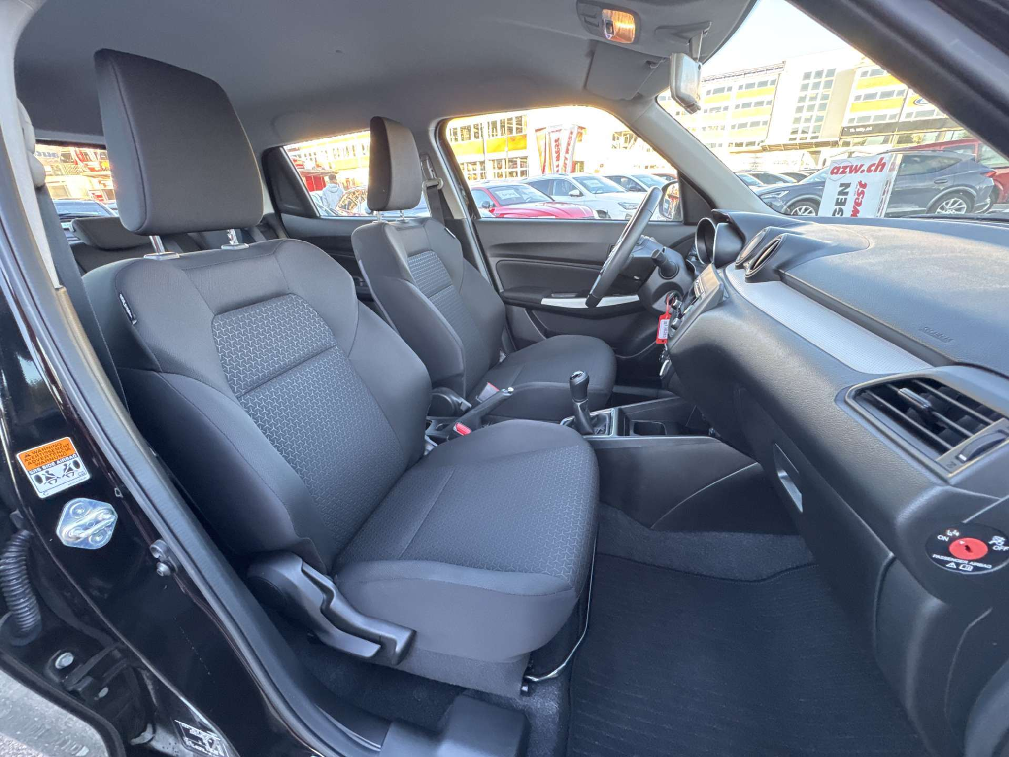 listing desktop thumbnail image 12