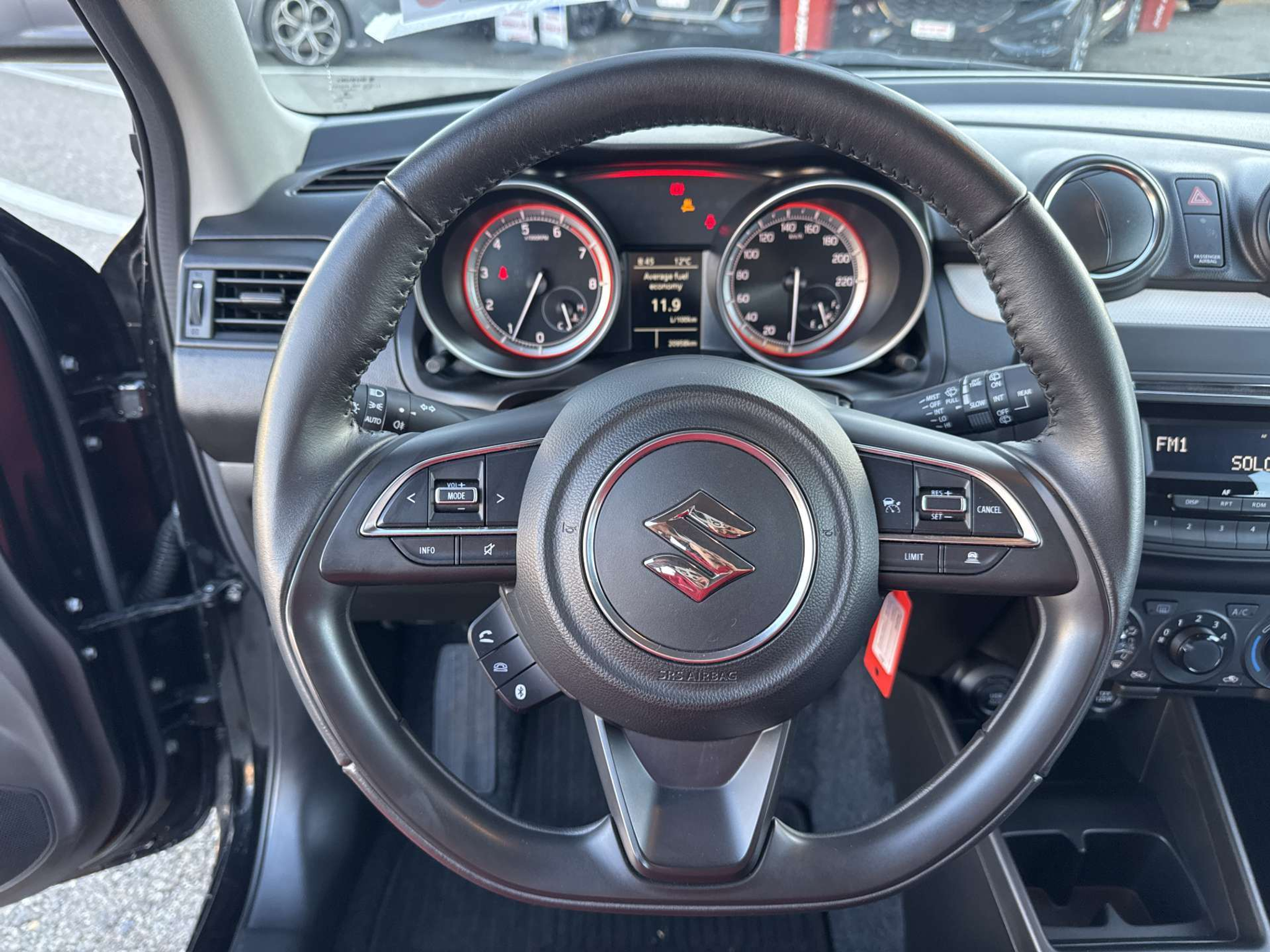 listing desktop thumbnail image 15