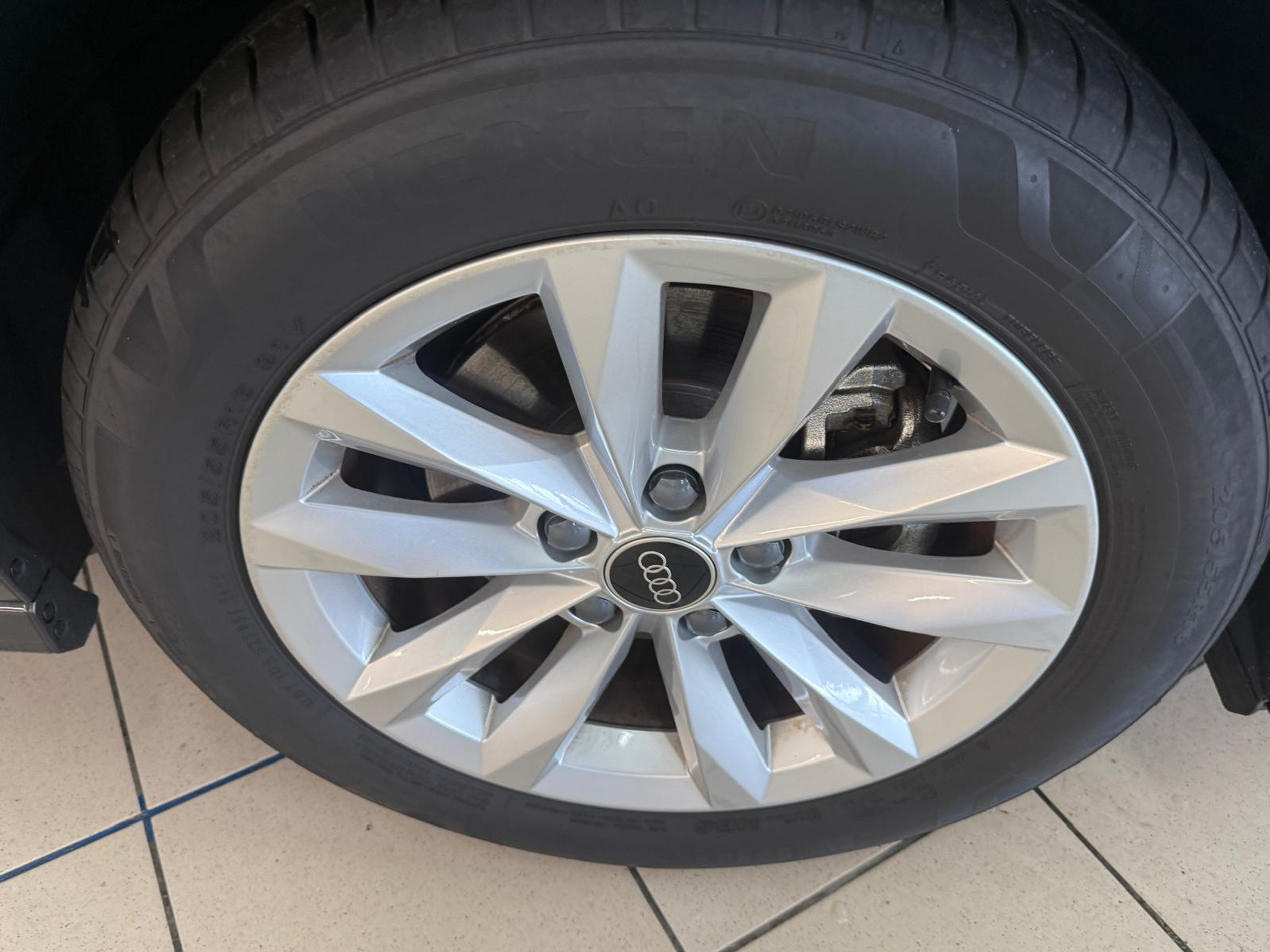 listing desktop thumbnail image 4