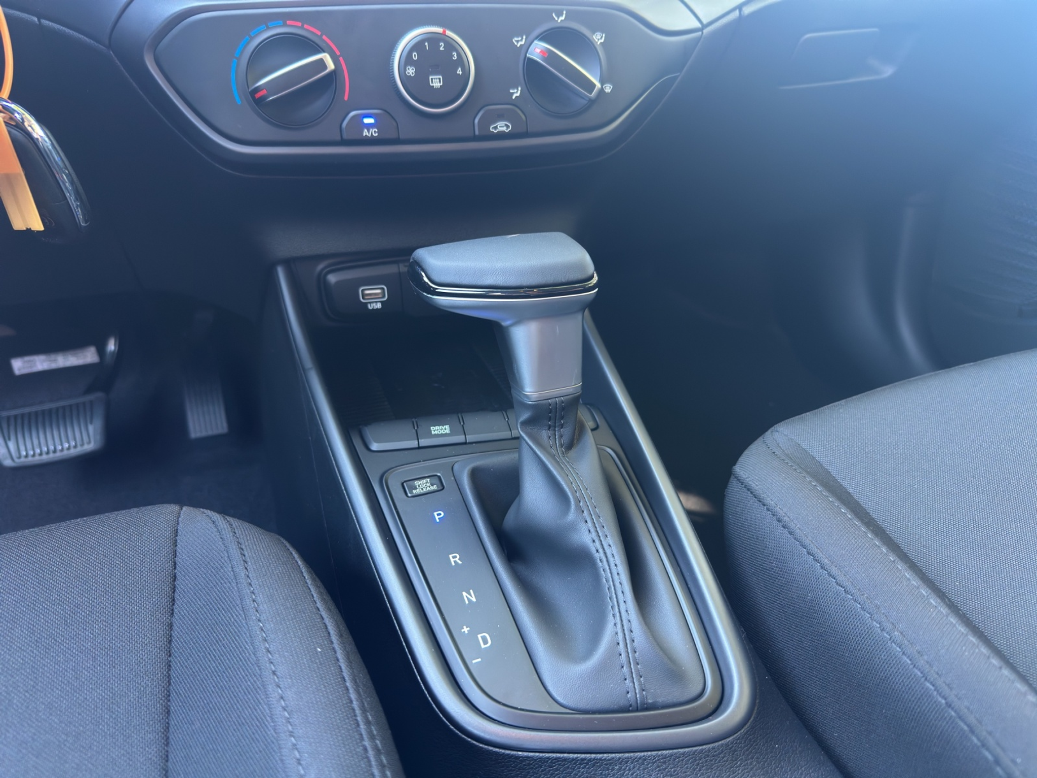 listing desktop thumbnail image 9