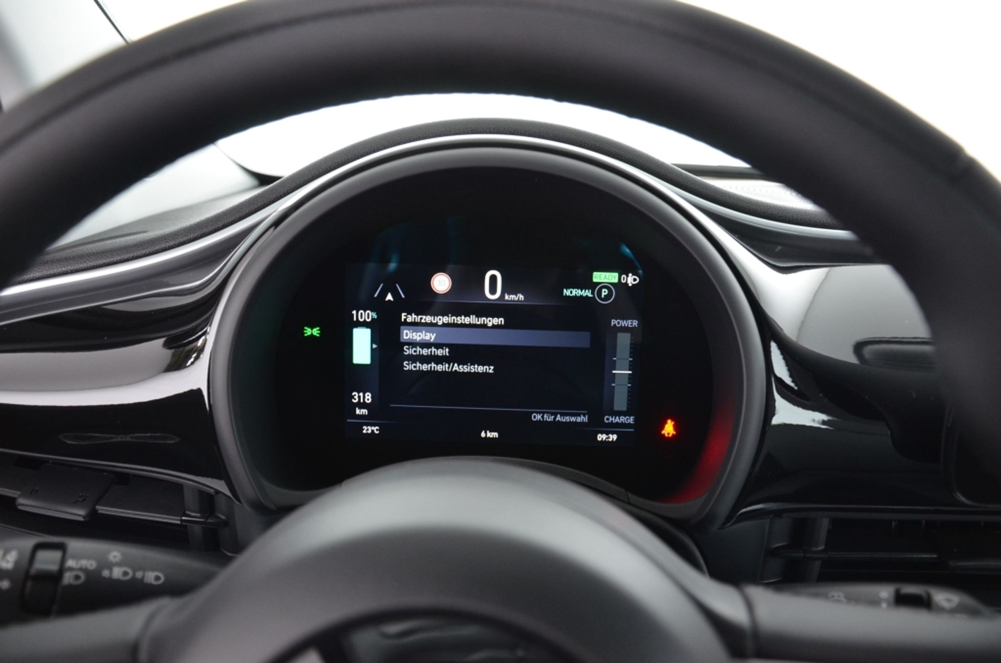 listing desktop thumbnail image 23