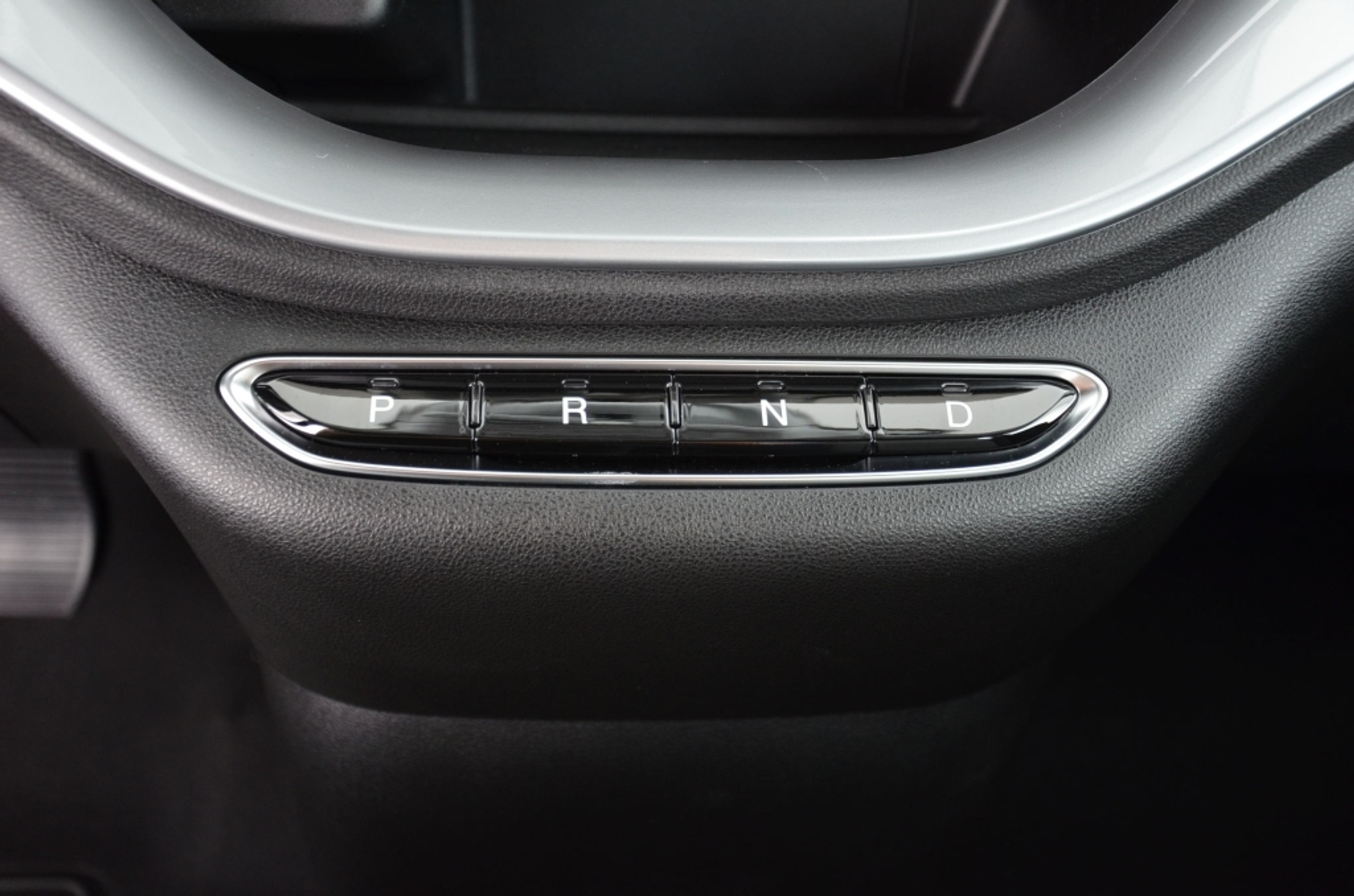 listing desktop thumbnail image 28