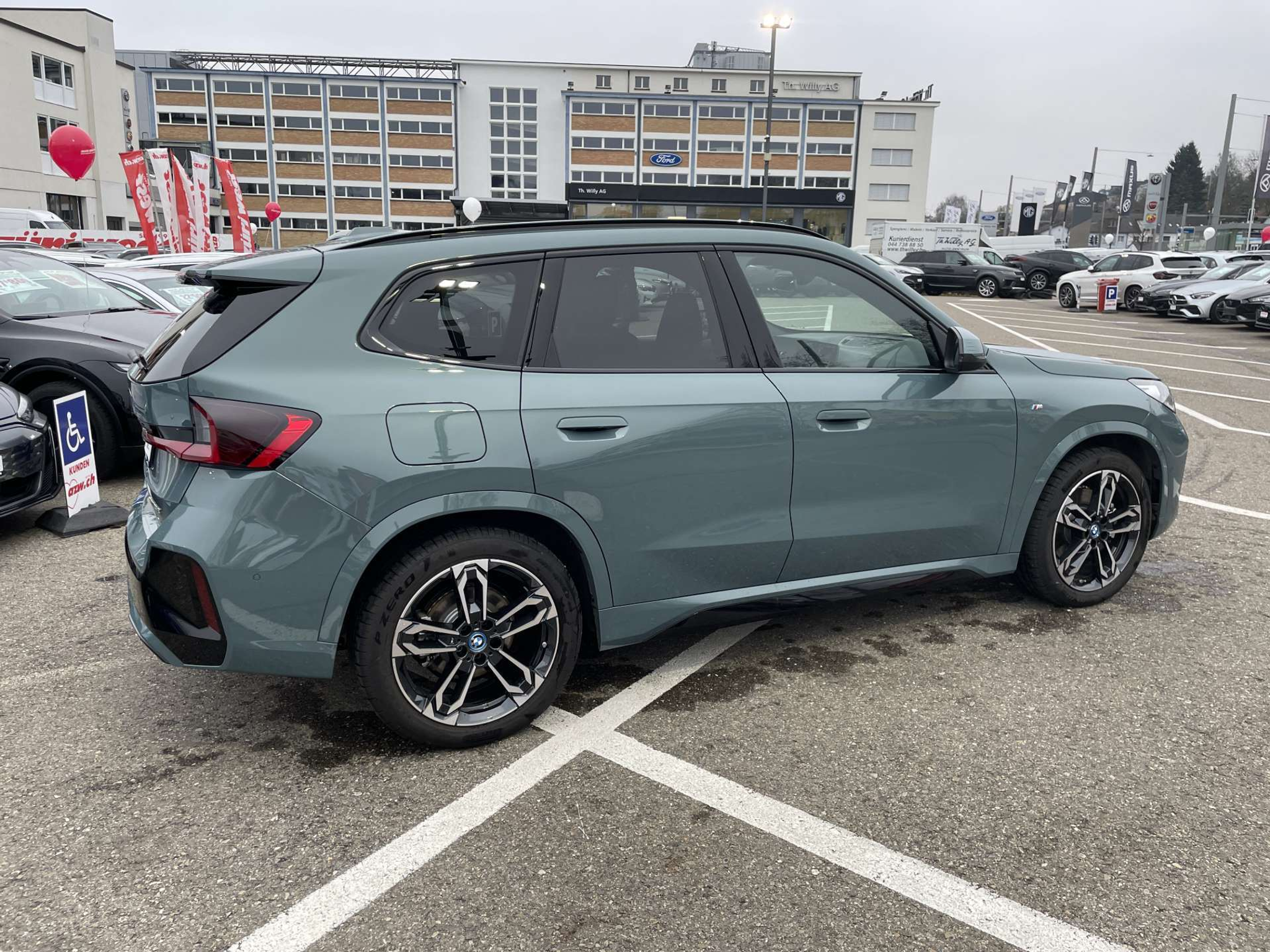 listing desktop thumbnail image 10