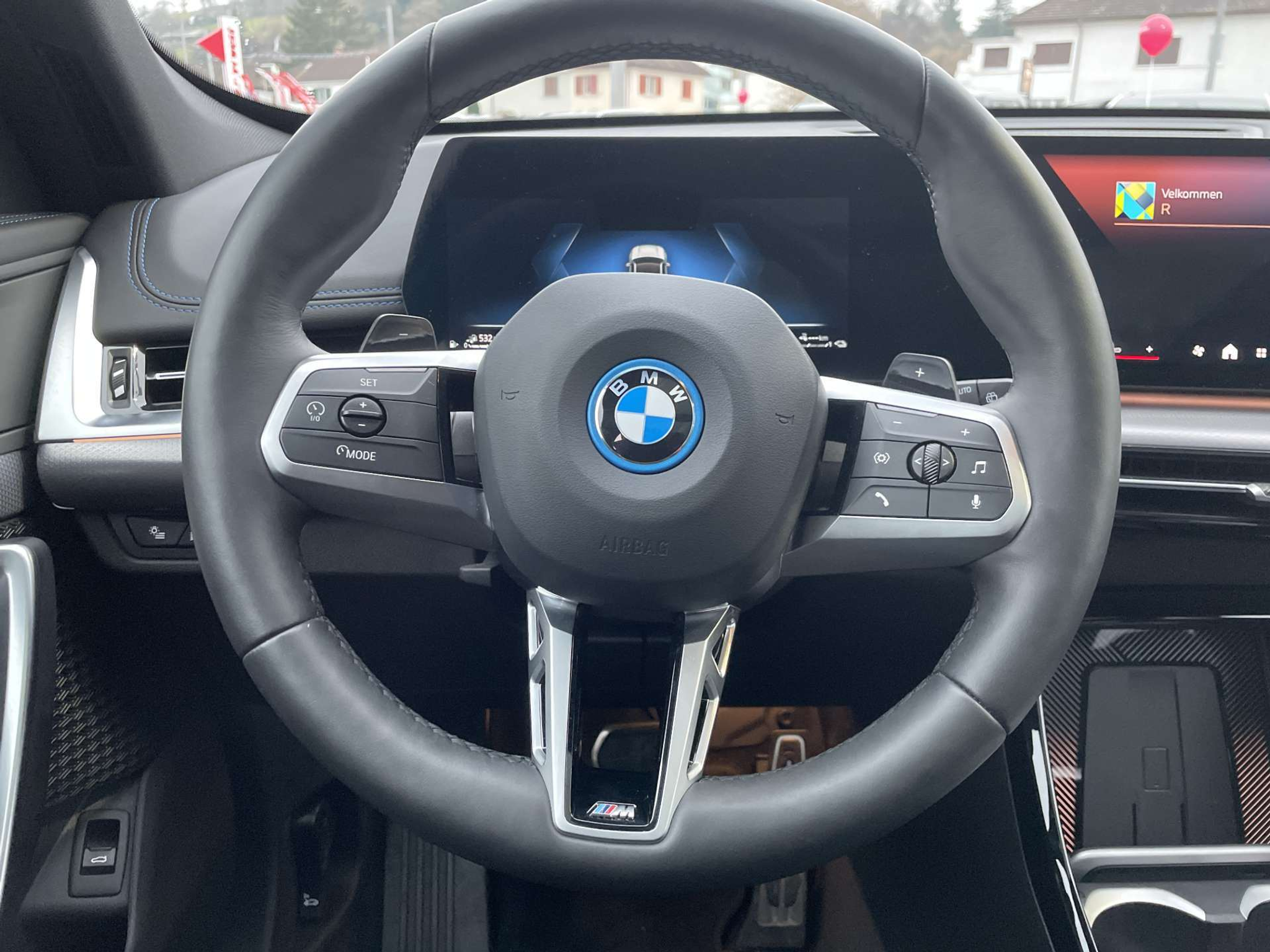 listing desktop thumbnail image 15