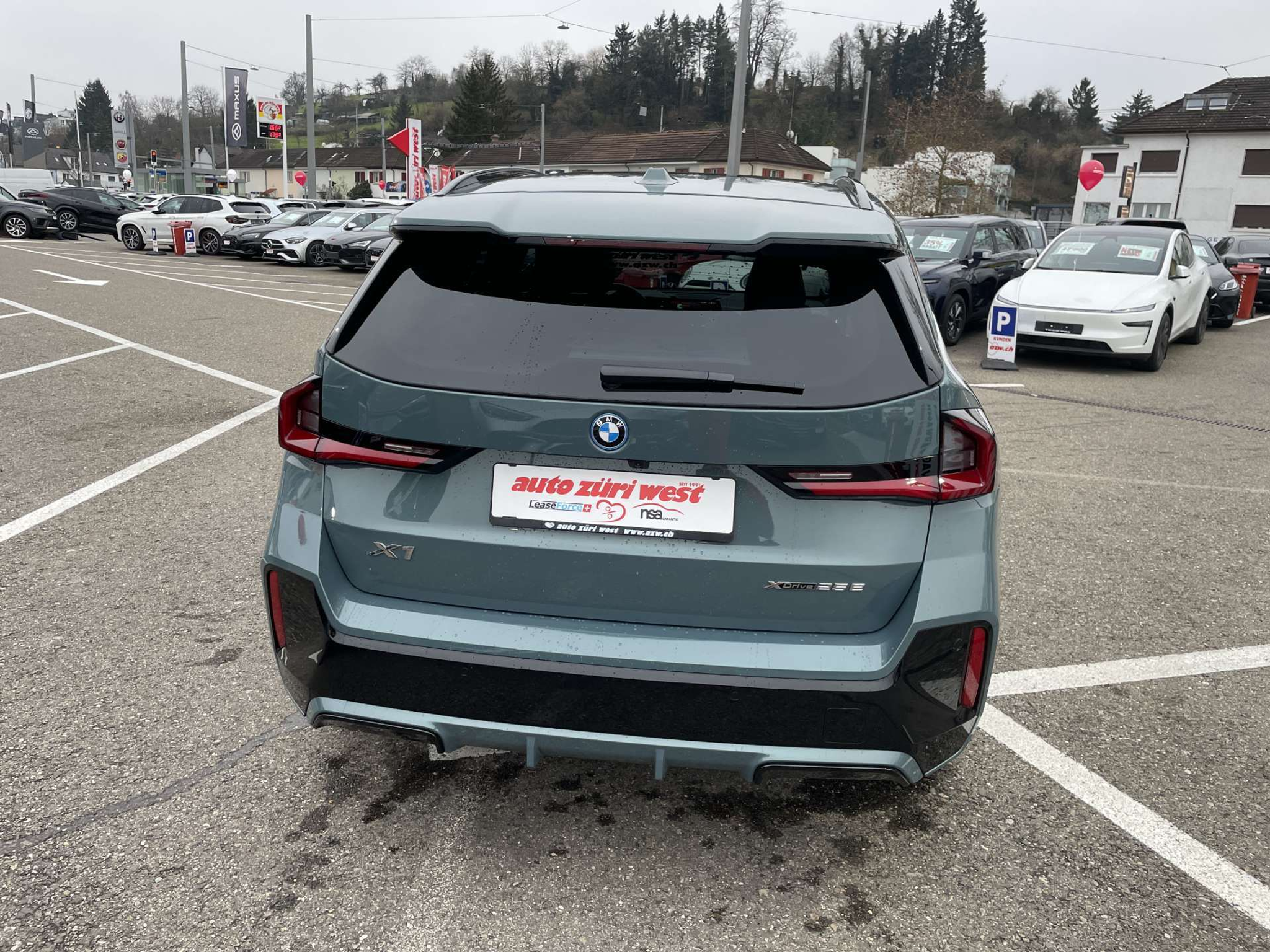 listing desktop thumbnail image 14