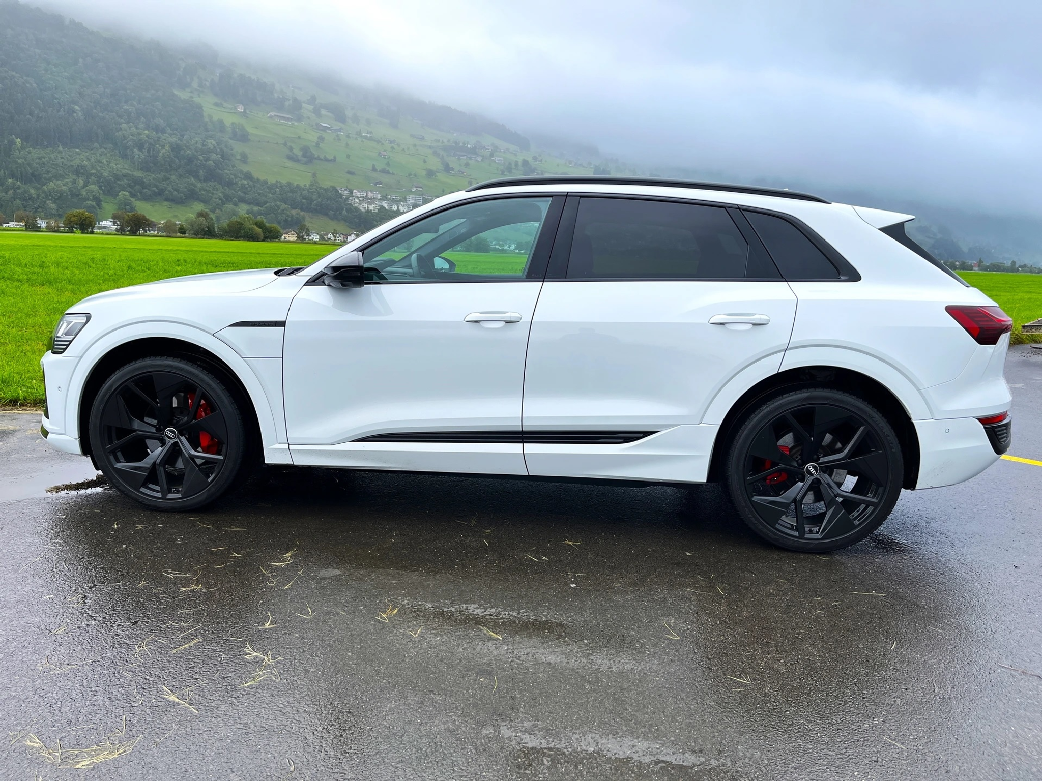 listing desktop thumbnail image 12