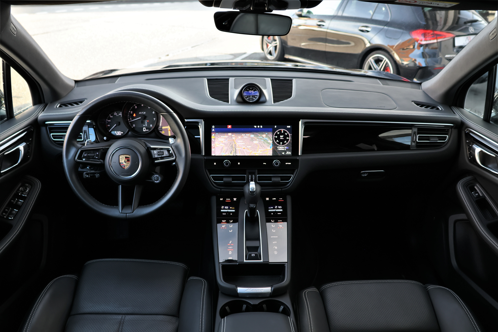 listing desktop thumbnail image 14