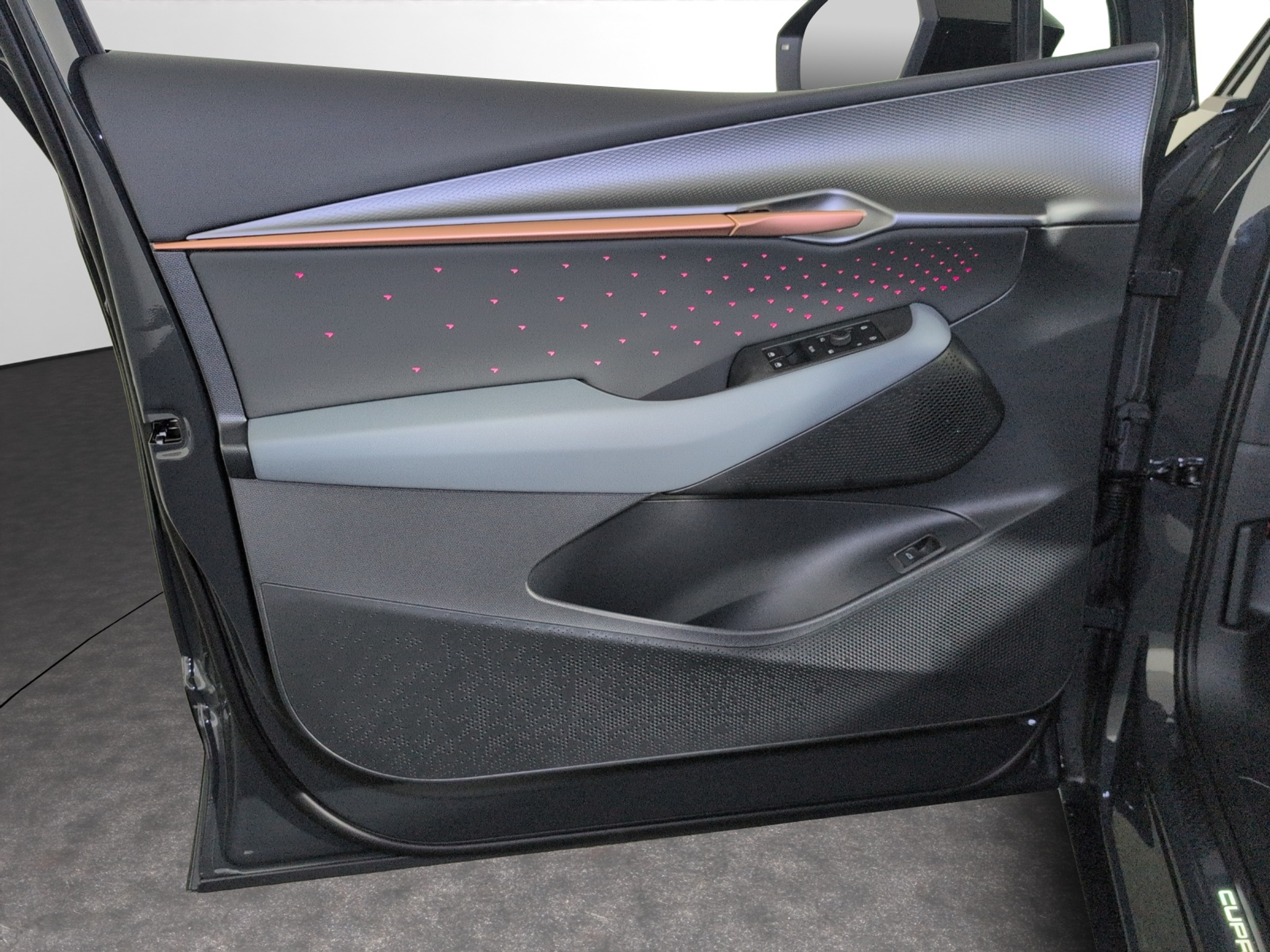 listing desktop thumbnail image 14