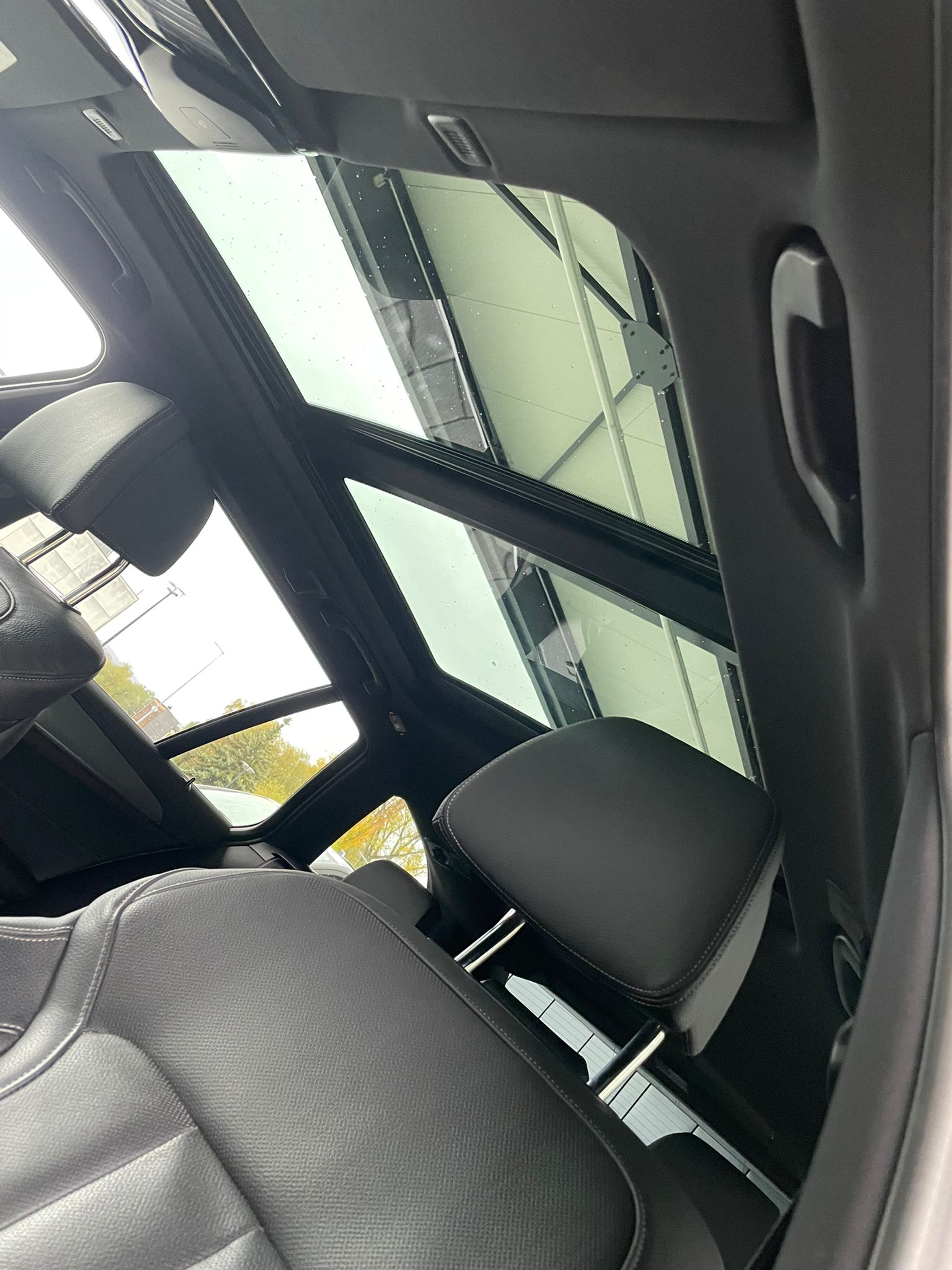 listing desktop thumbnail image 11