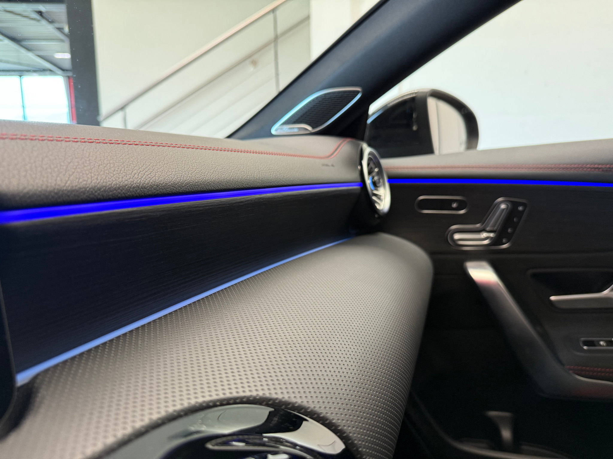 listing desktop thumbnail image 23