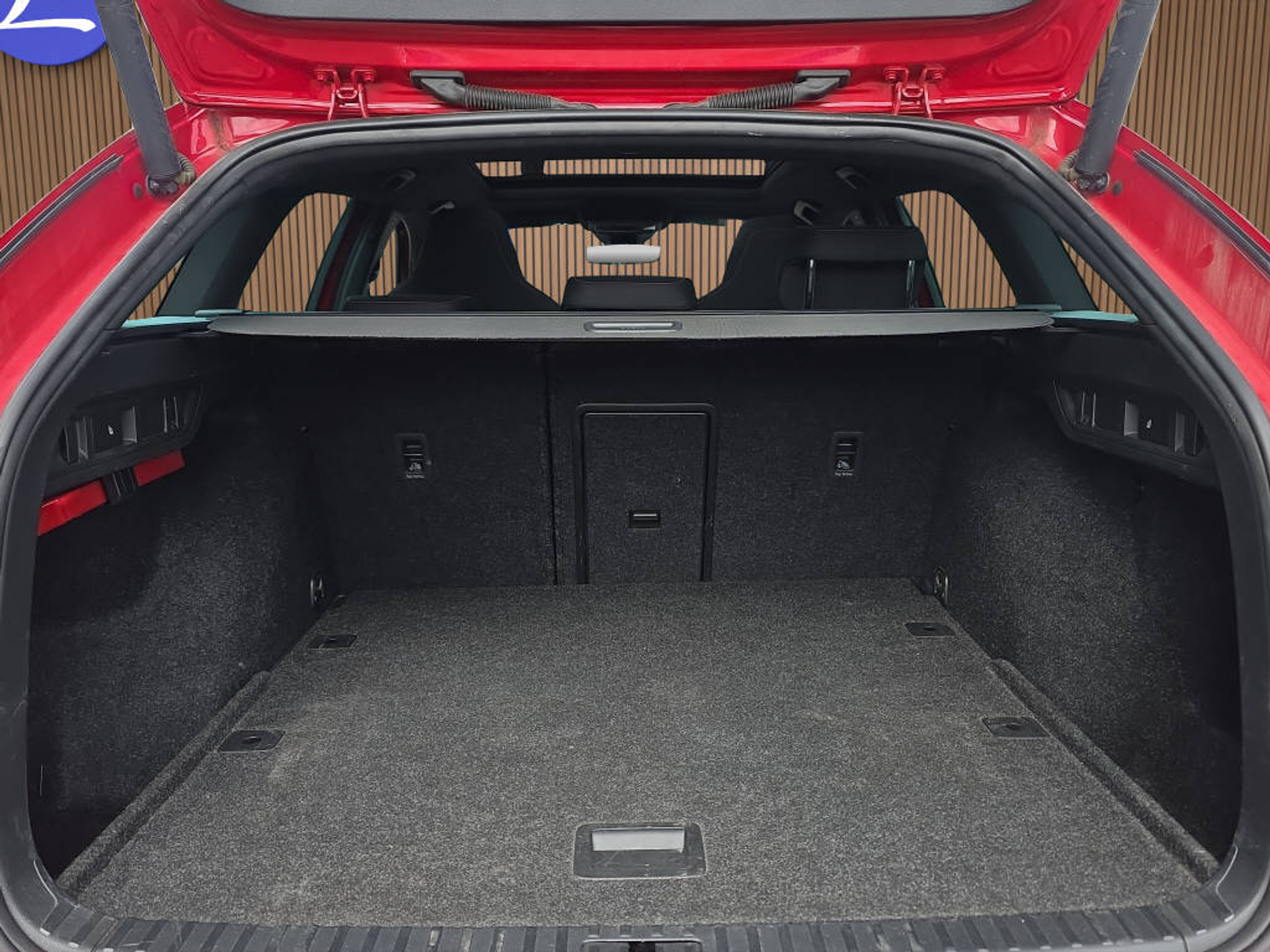 listing desktop thumbnail image 14