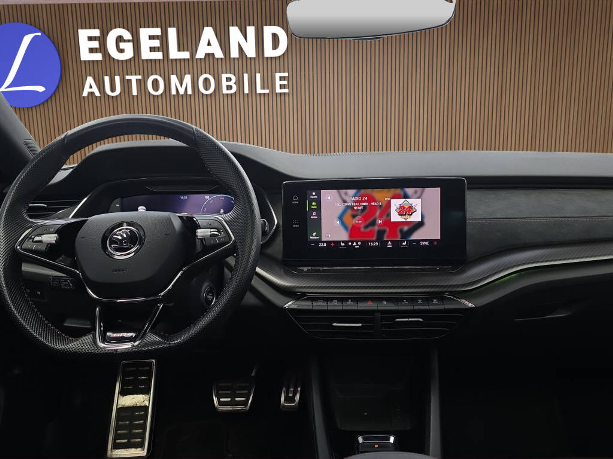 listing desktop thumbnail image 17