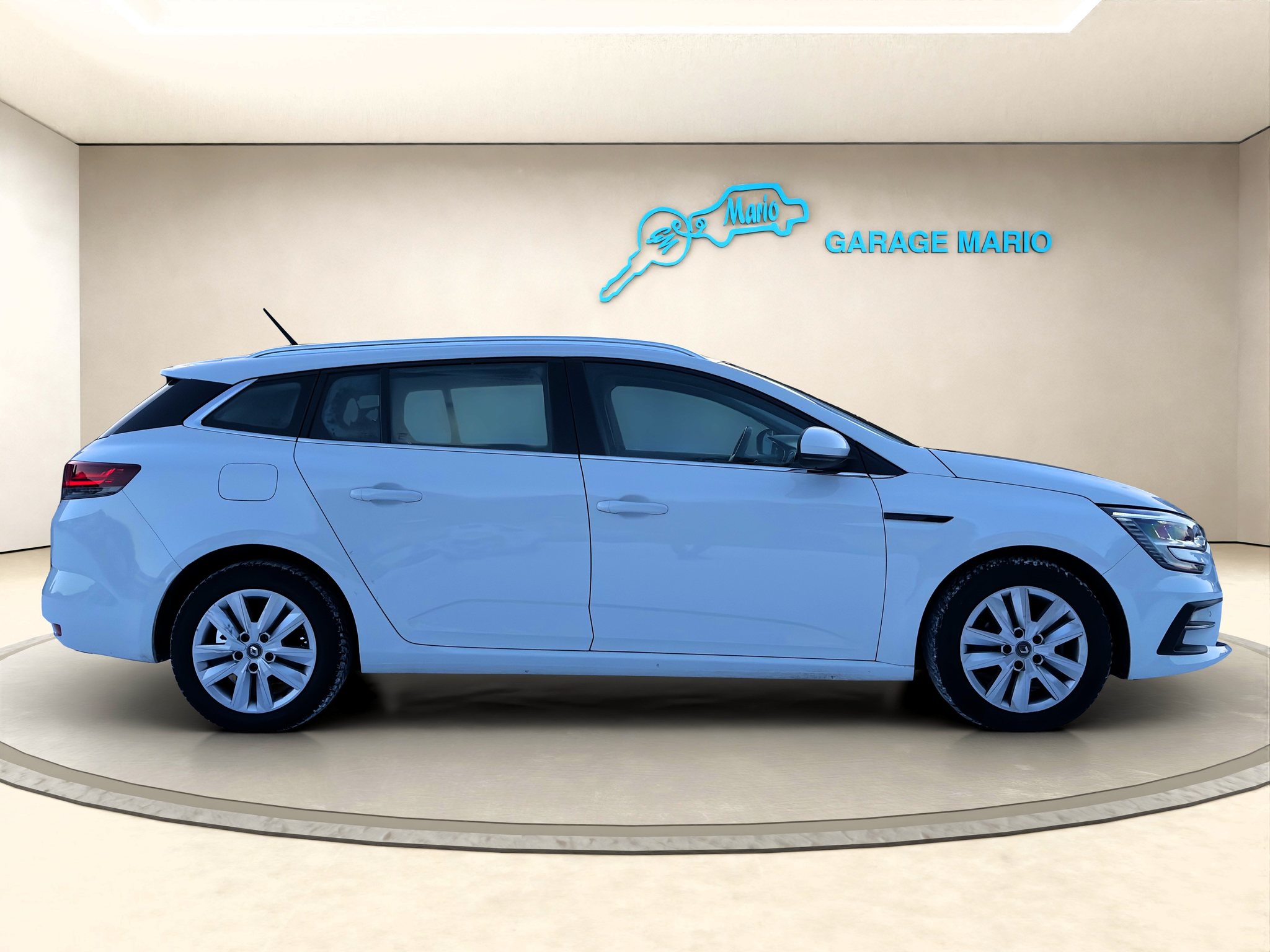 listing desktop thumbnail image 3