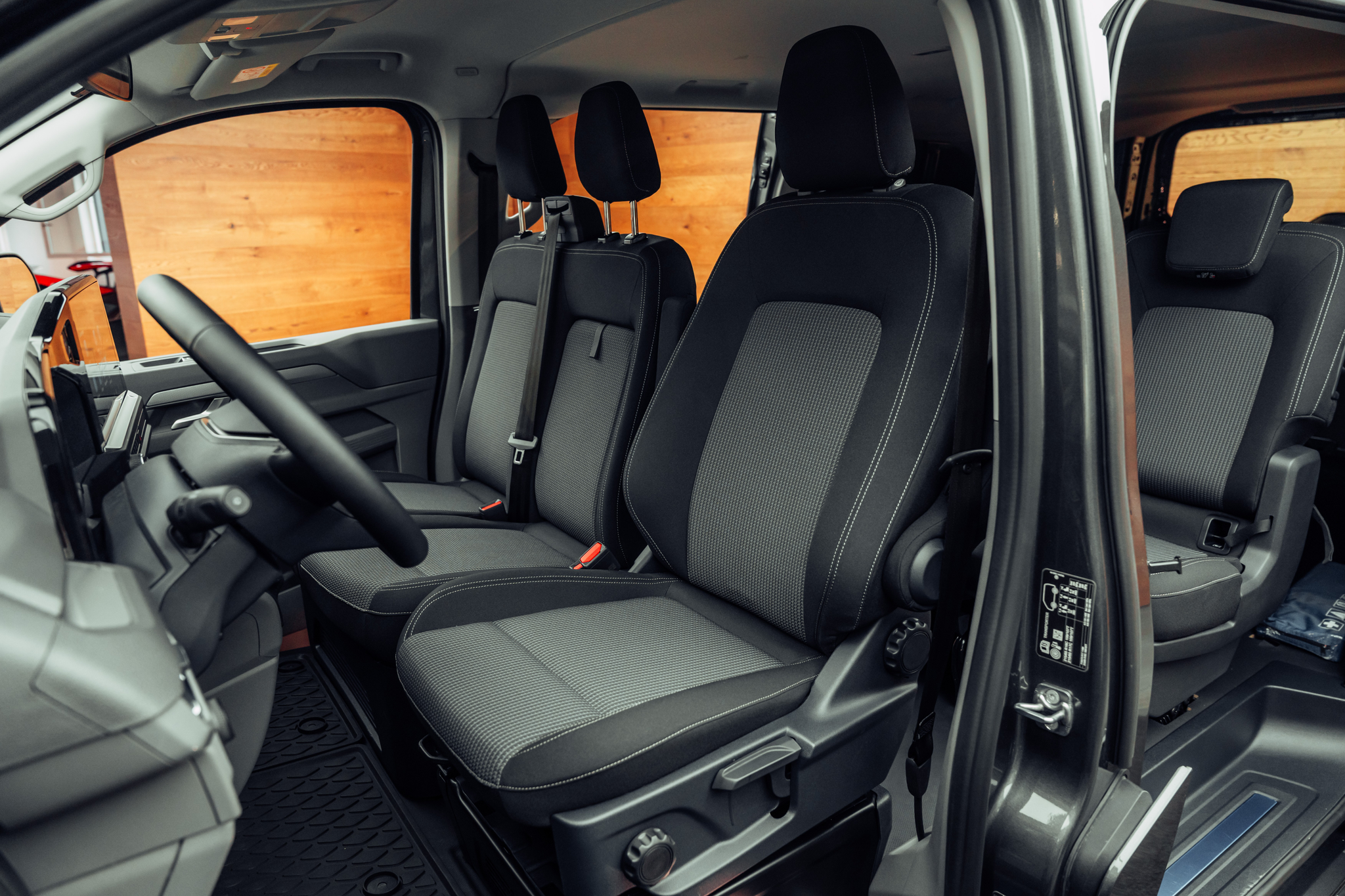 listing desktop thumbnail image 5