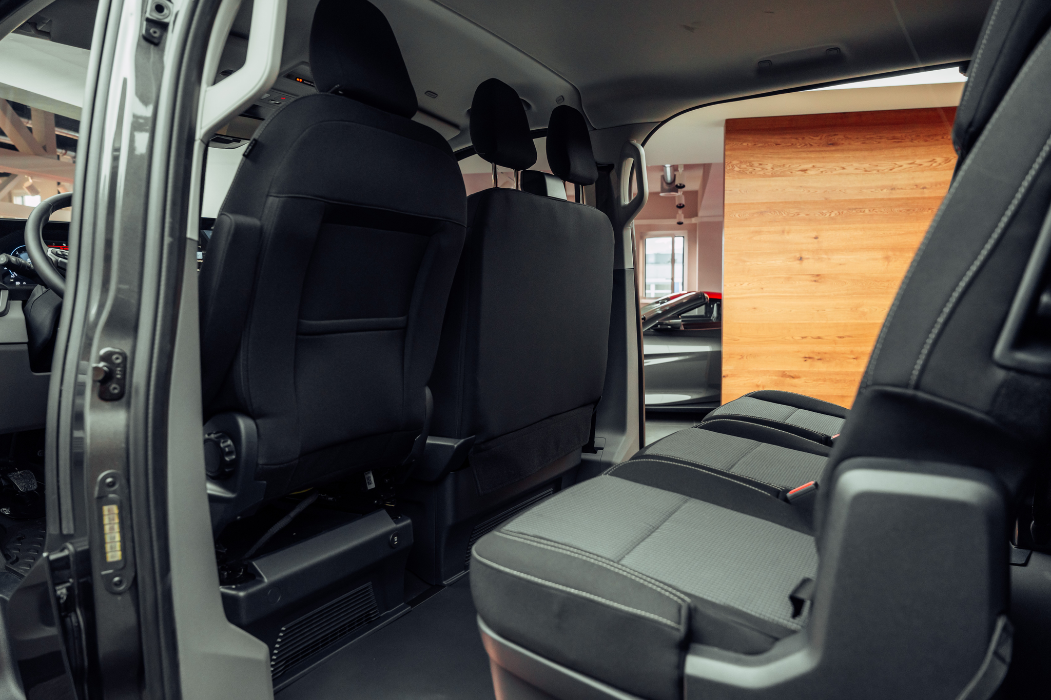 listing desktop thumbnail image 7